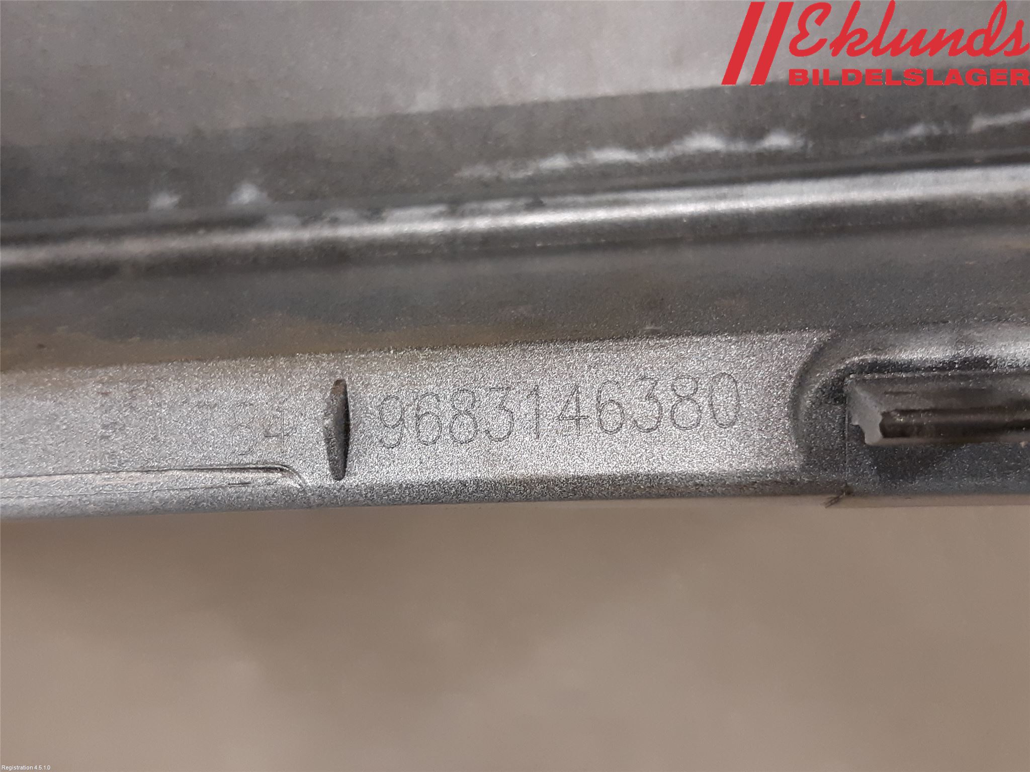 Peugeot 3008 09-16 Stötfångardel Bak Mitt