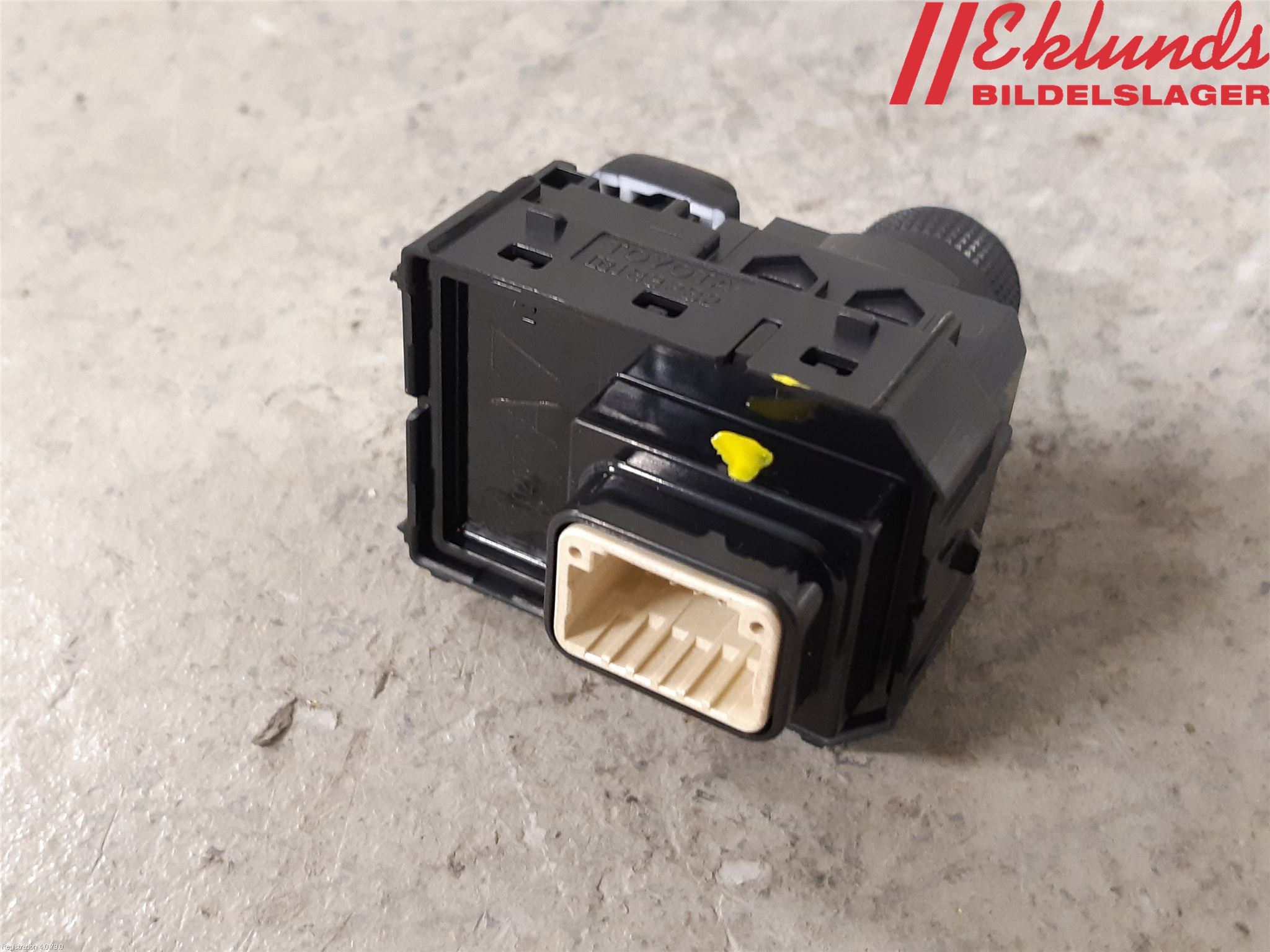 Toyota COROLLA 19- Strömställare Spegel