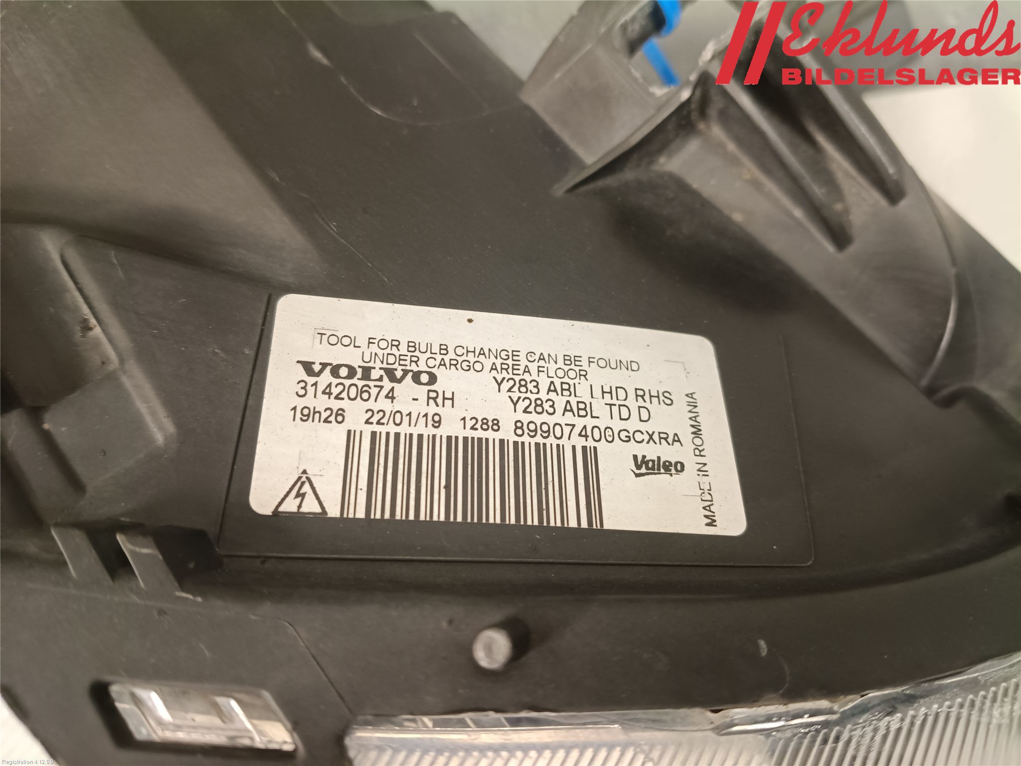 Volvo V60 11-13 Strålkastare Höger