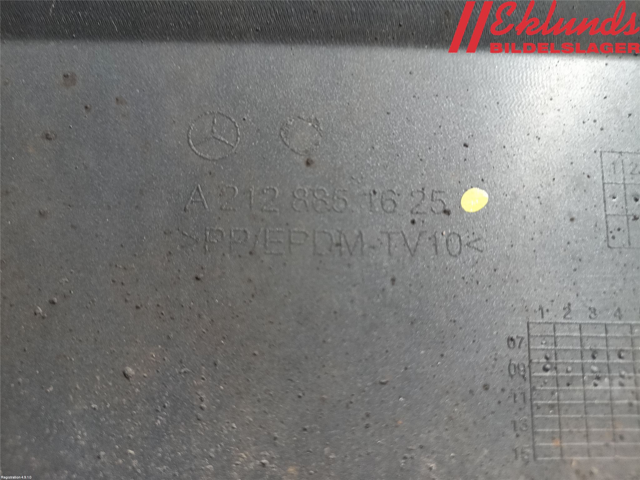 Mercedes-Benz MB E-KLASS (W212) 09-16 Stötfångarbeklädnad Bak
