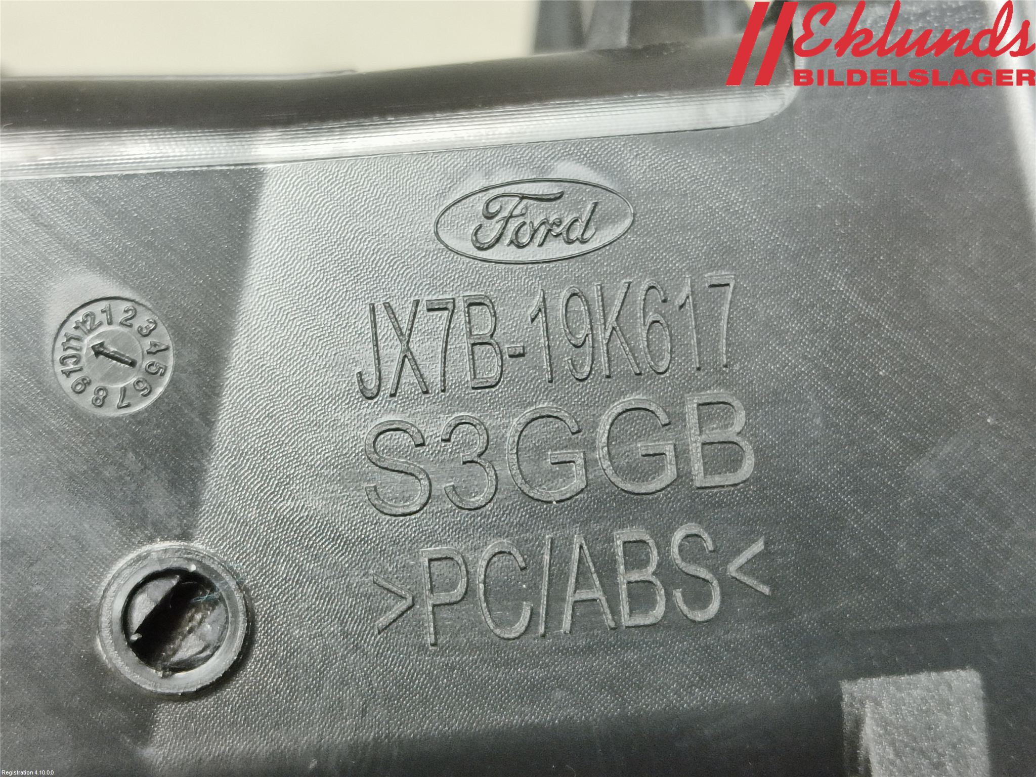 Ford FOCUS 19- Defrosterkanal-Munstycke