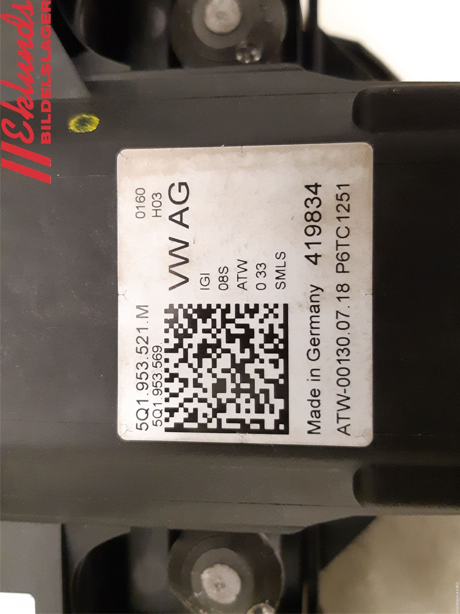 Volkswagen VW PASSAT 15-19 Spakcentral