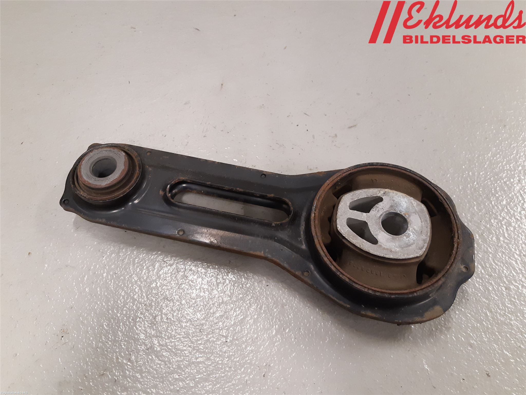 Mitsubishi OUTLANDER 13-21 Motorfäste