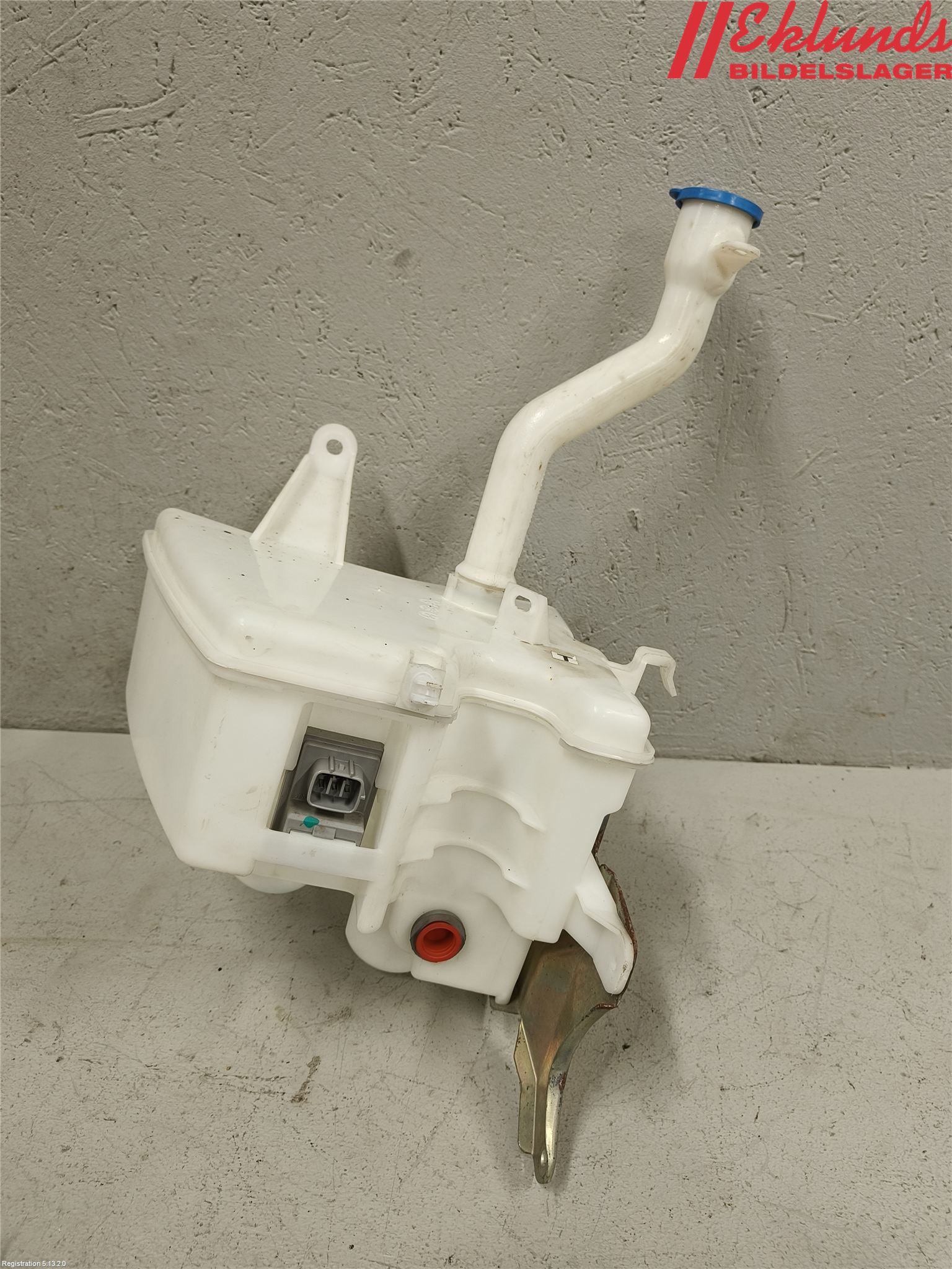 Toyota AURIS 10-12 Spolartank Vindruta