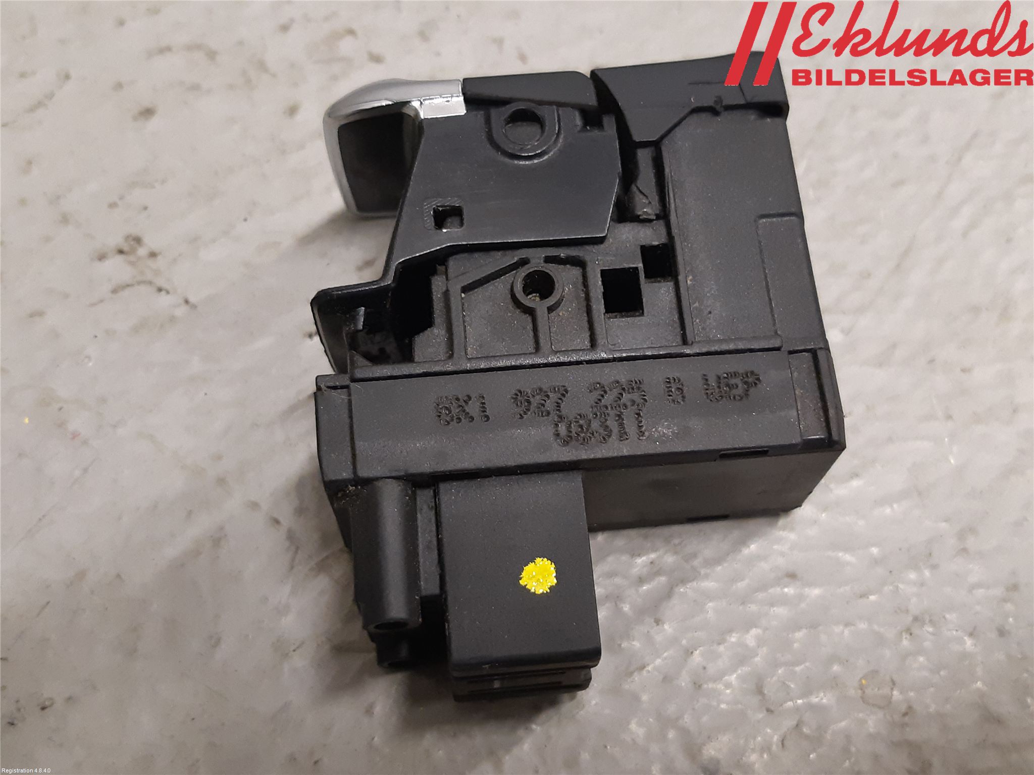 Audi A4/S4 08-11 Strömställare Parkeringsbroms