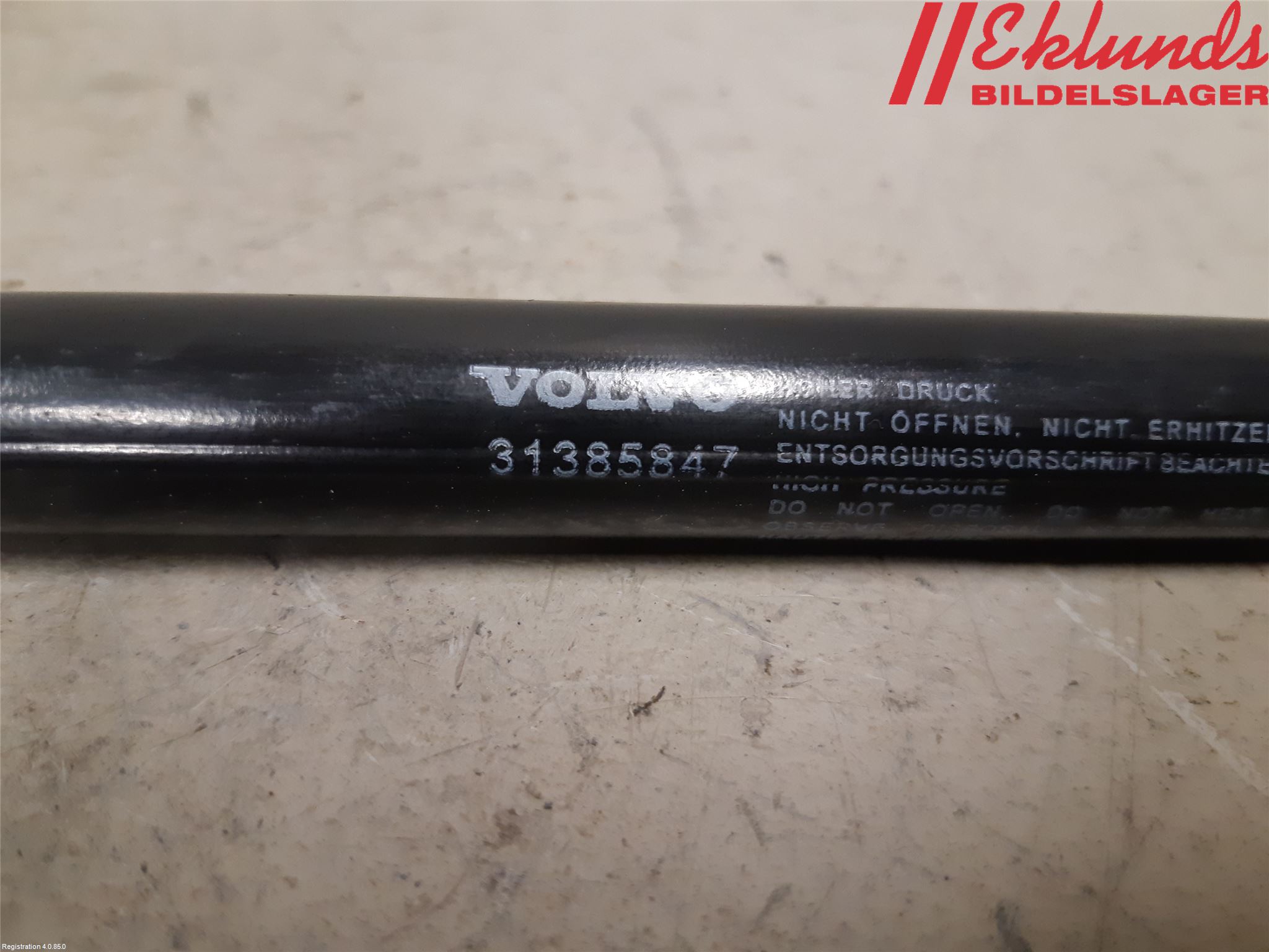 Volvo V90 17->> Gasfjäder Baklucka