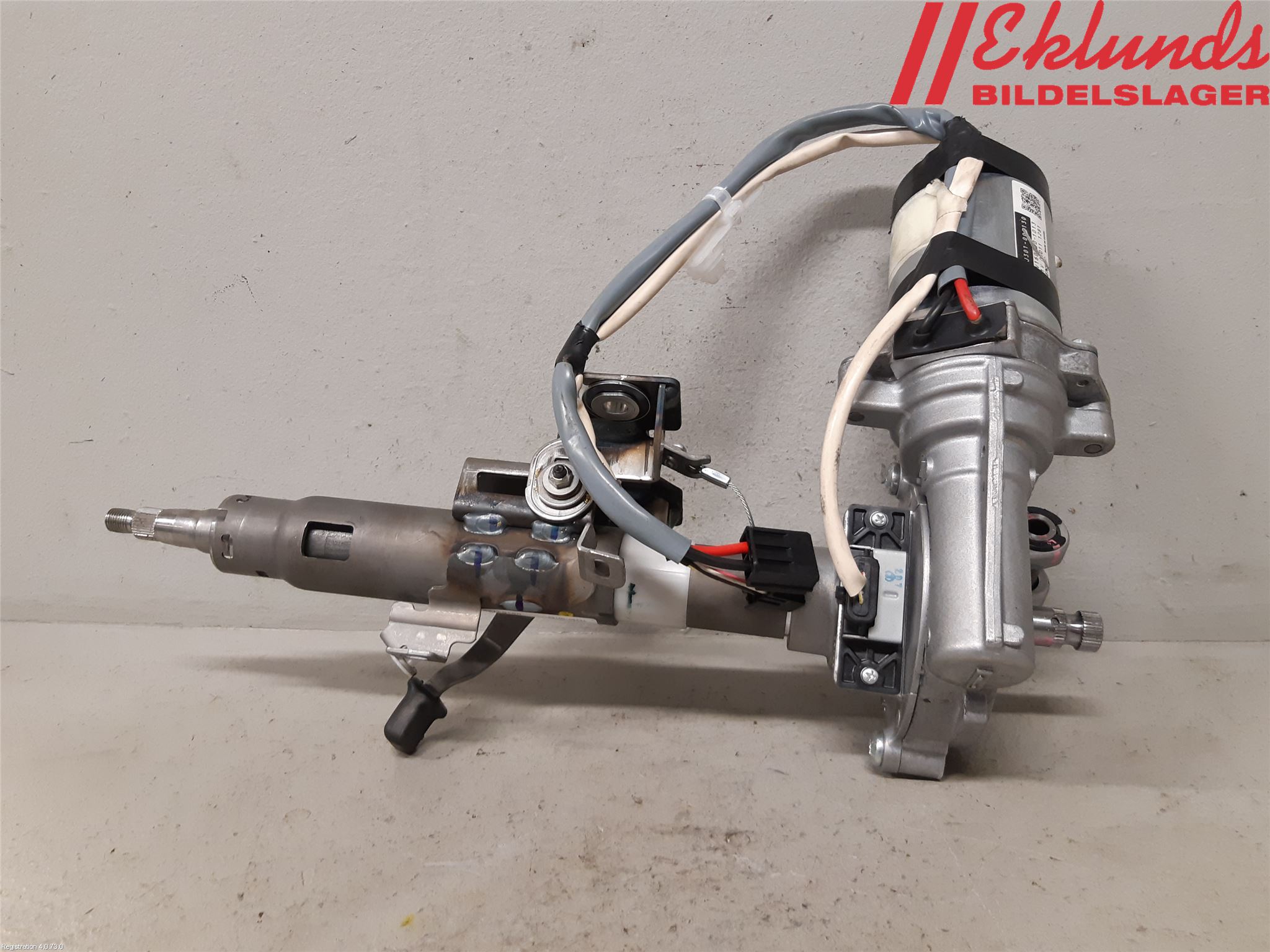 Toyota YARIS XP130 15-20 Rattaxelagg Med Inb Servo