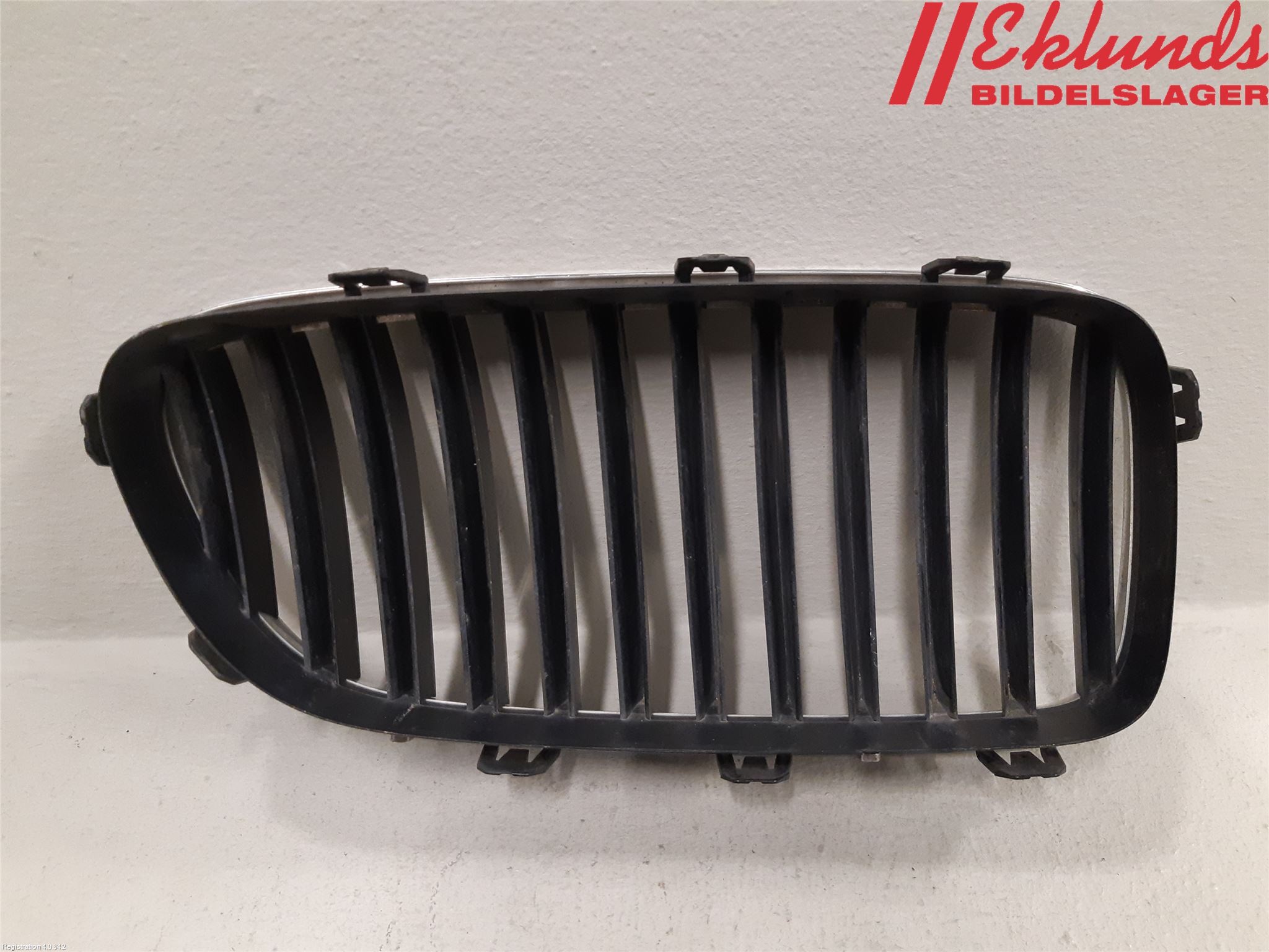 BMW 5 F10/F11/F18 09-17 Grilldel Vänster