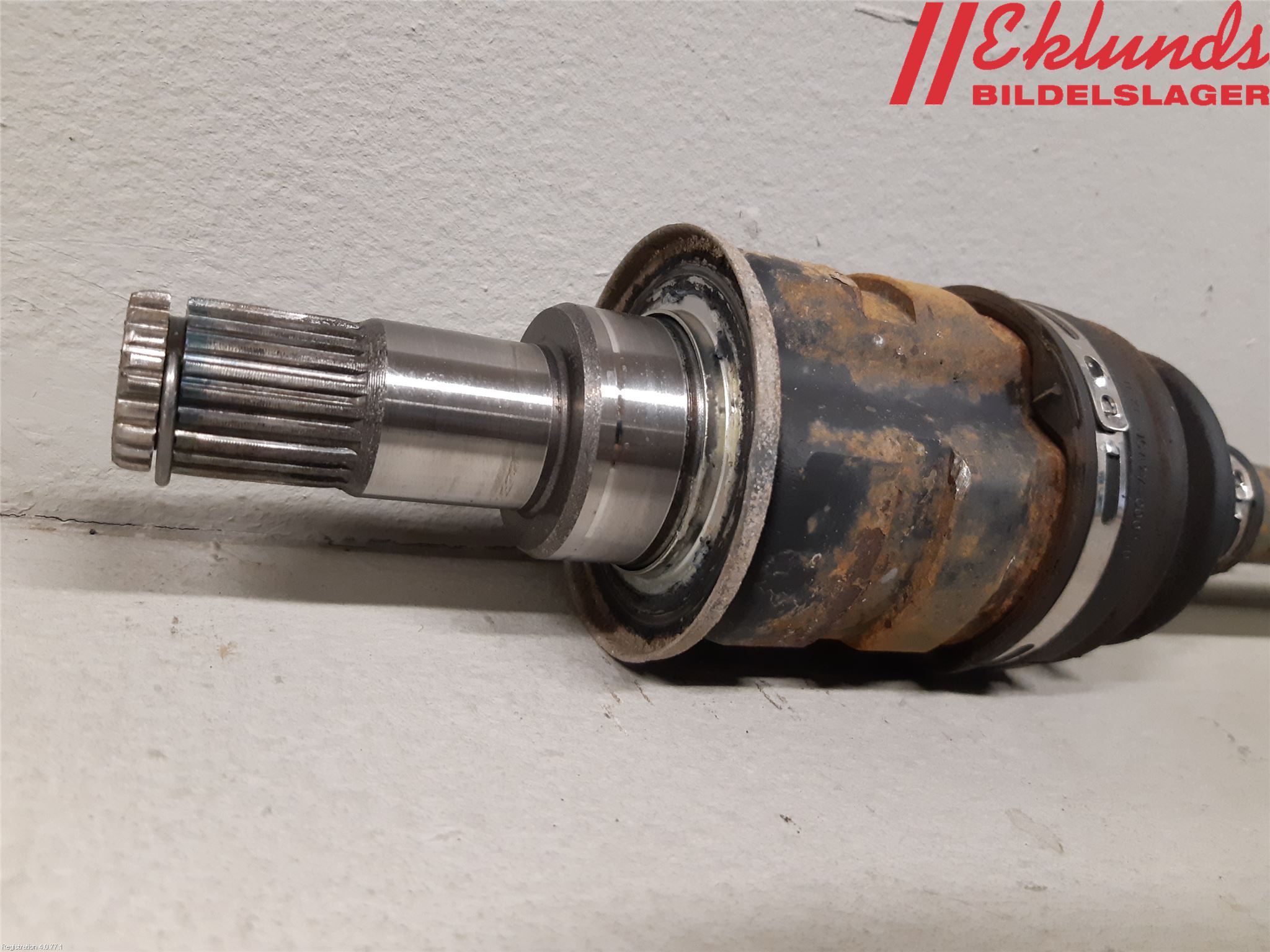 Toyota RAV4 19- Drivaxel Bak Höger