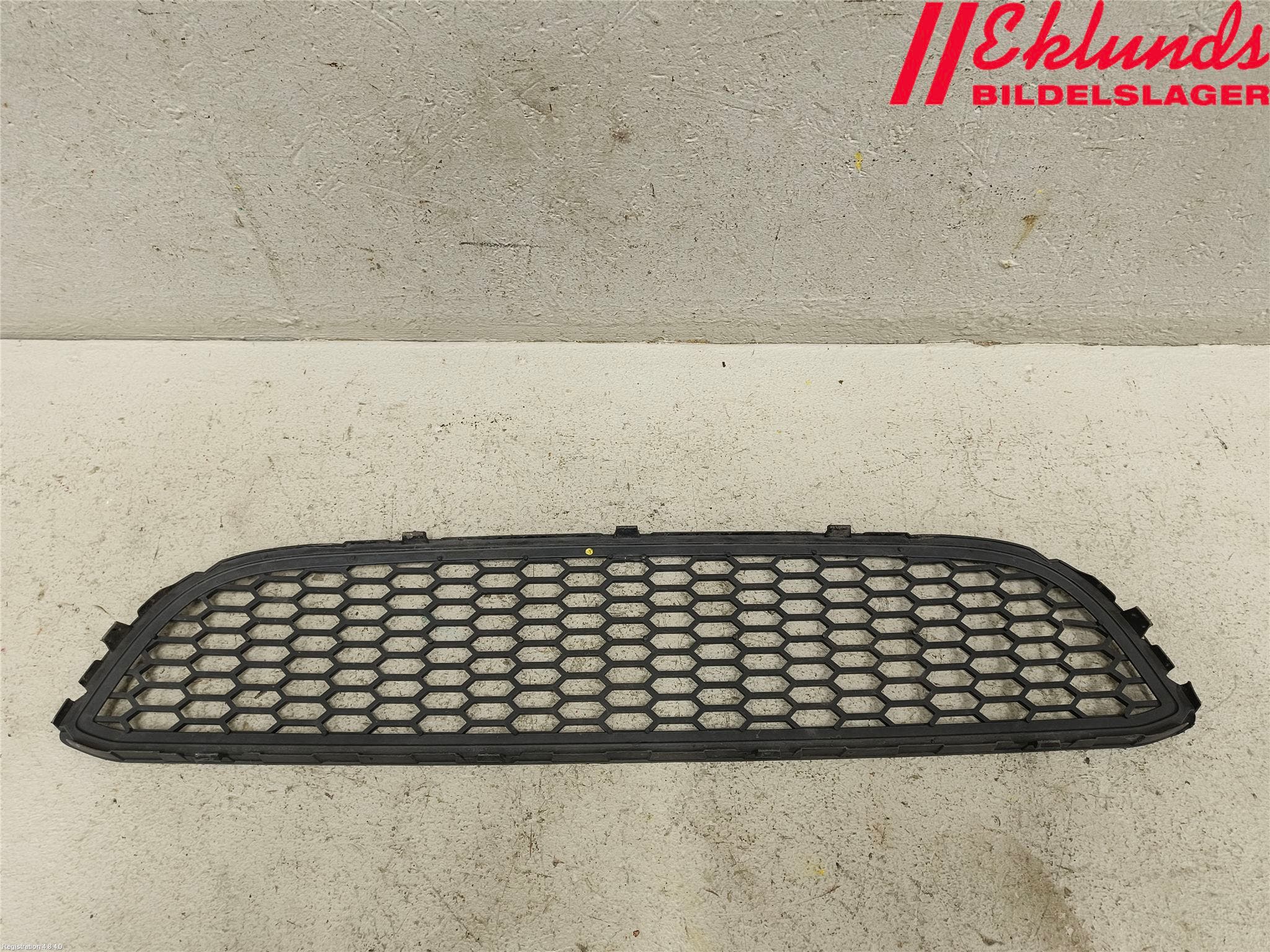 BMW 1 E87/81 5D/3D 03-11 Grill-Galler