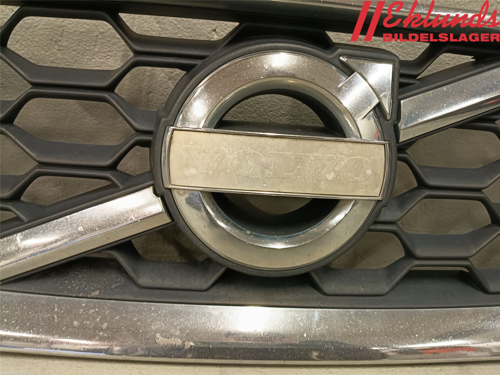 Volvo C30 10-13 Grill Komp
