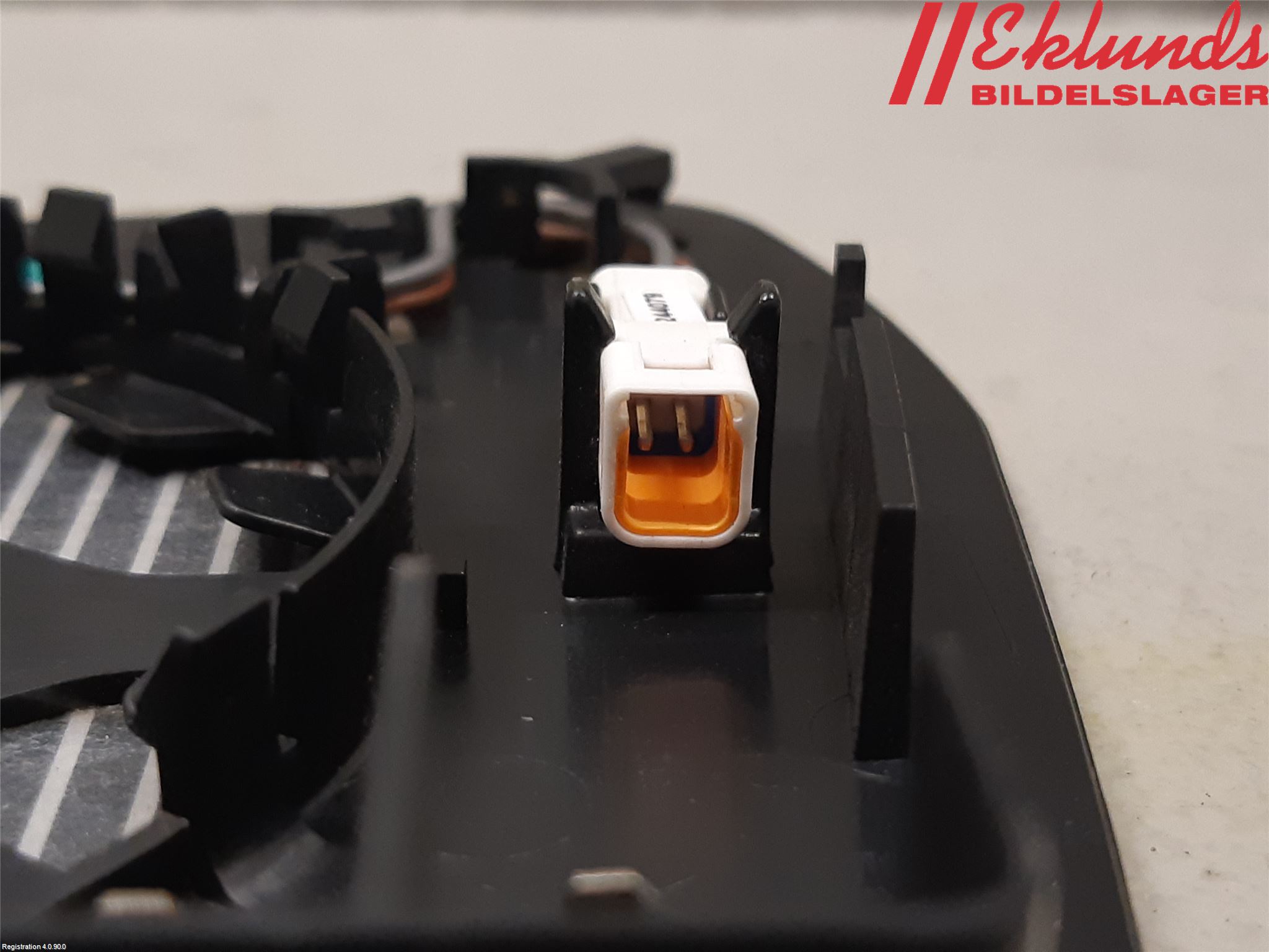 Ford FOCUS 11-14 Spegelglas Vä