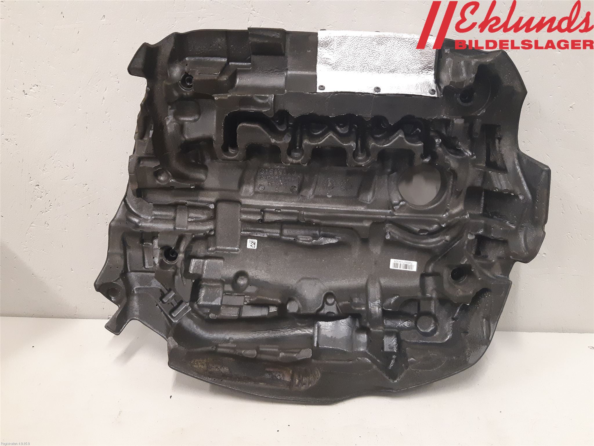 Volvo V90 17->> Motorkåpa