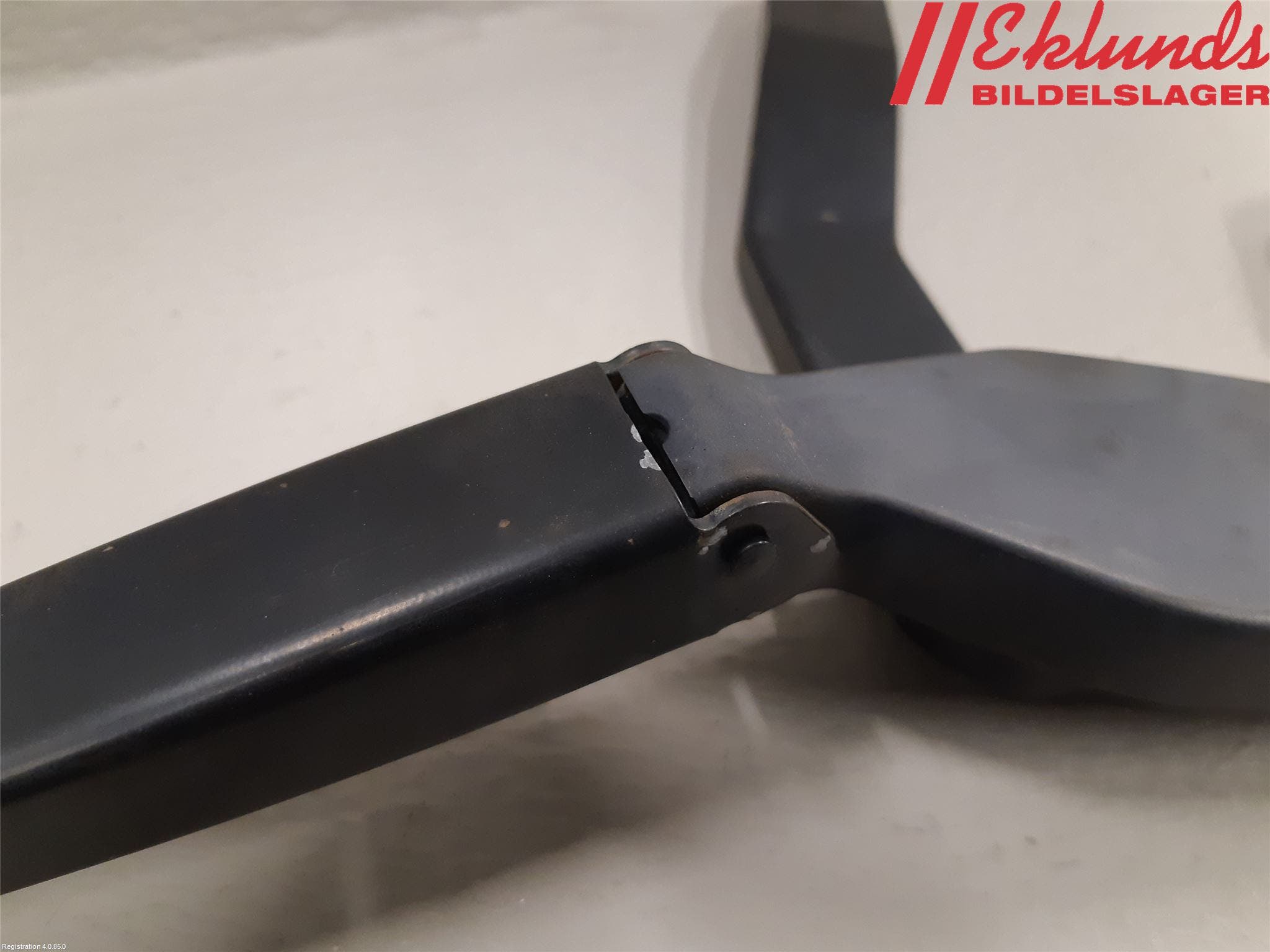 Mercedes-Benz MB E-KLASS (W212) 09-16 Torkararm Armar Vindruta