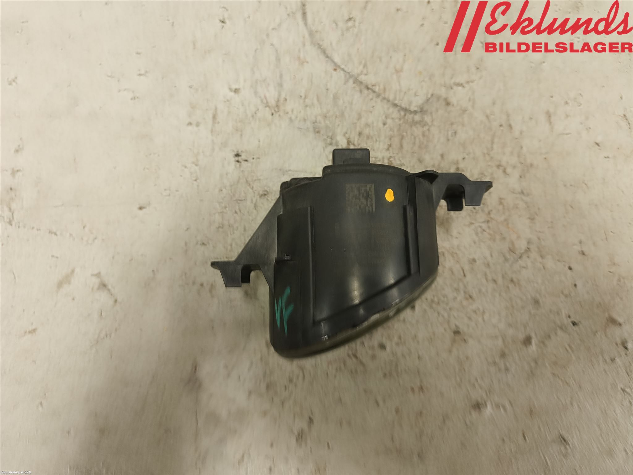 Nissan NV400 12-24 Dimljussarg Fram