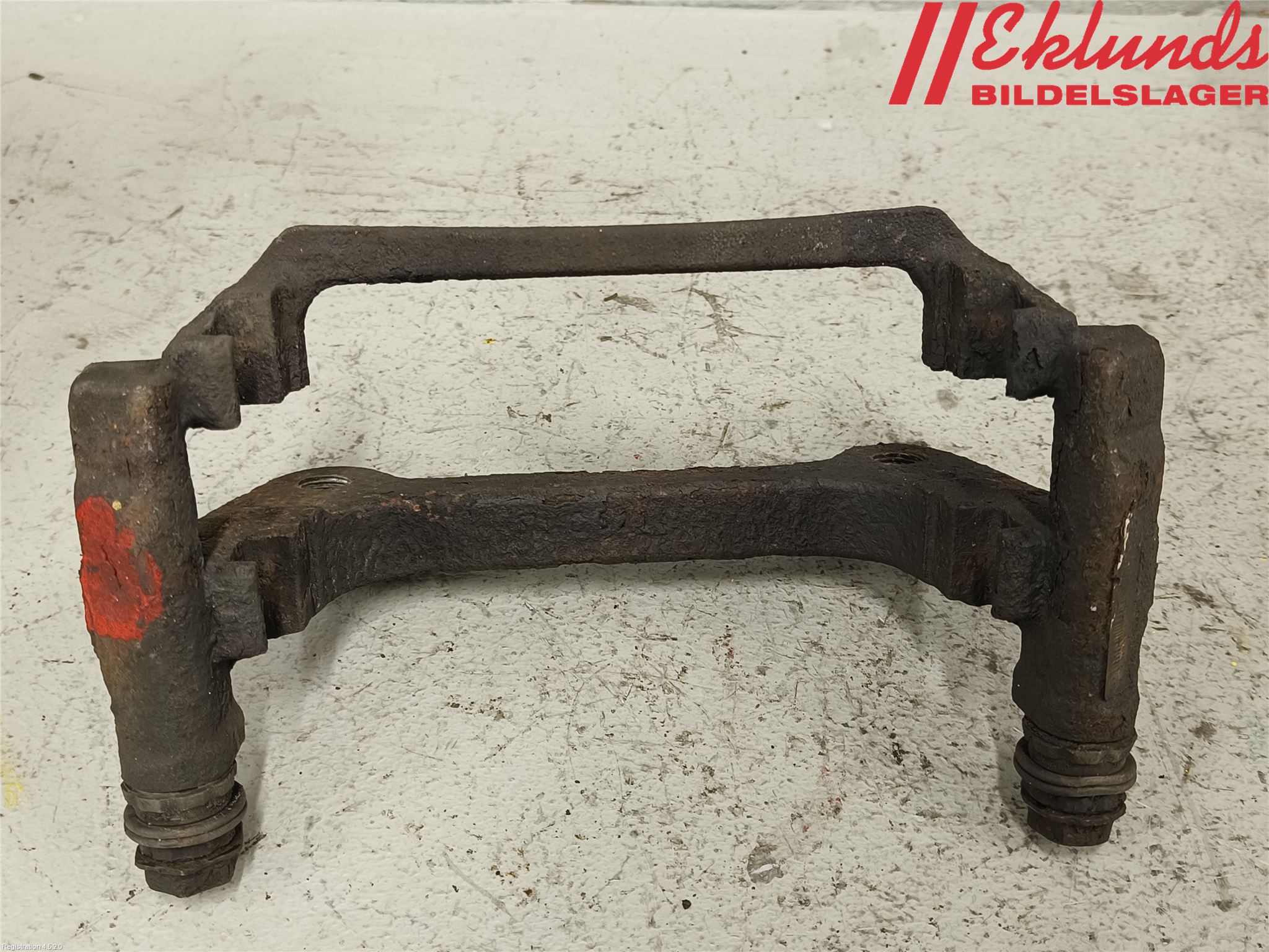 Volkswagen VW PASSAT 15-19 Bromsokshållare