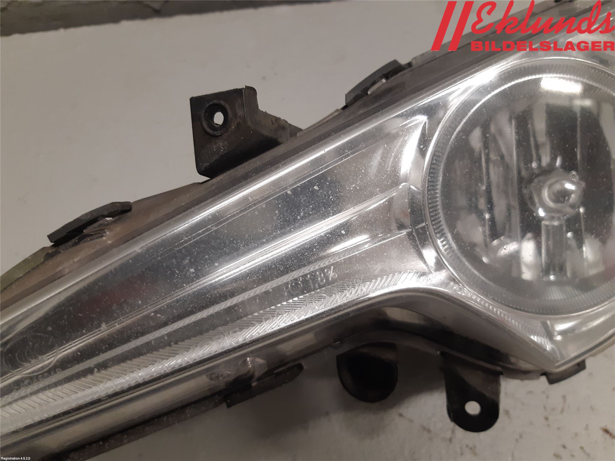 Hyundai i40 08-15 Dimljus-Varselljus Fram