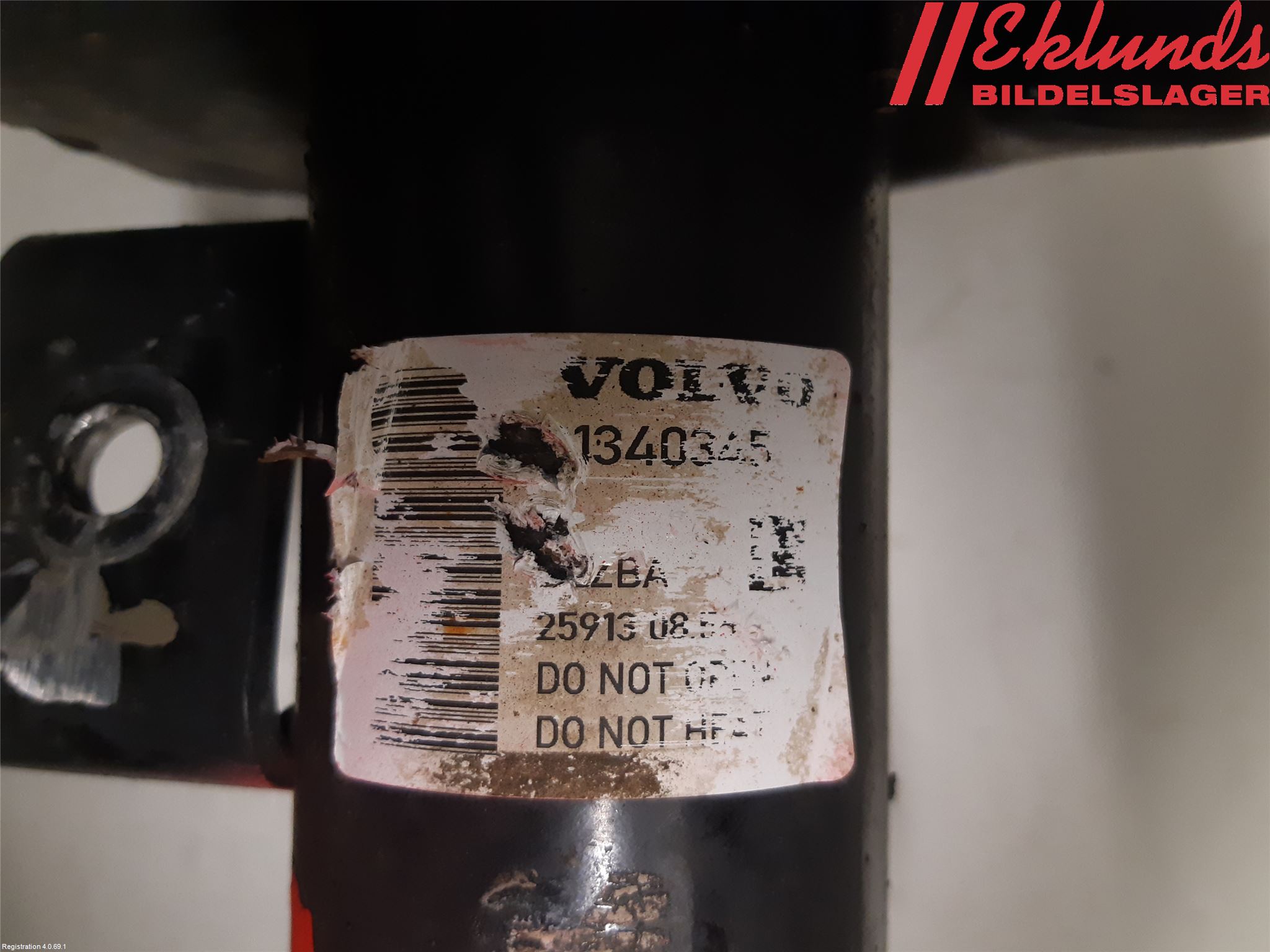 Volvo V70 14-16 Fjäderben Fram Vänster