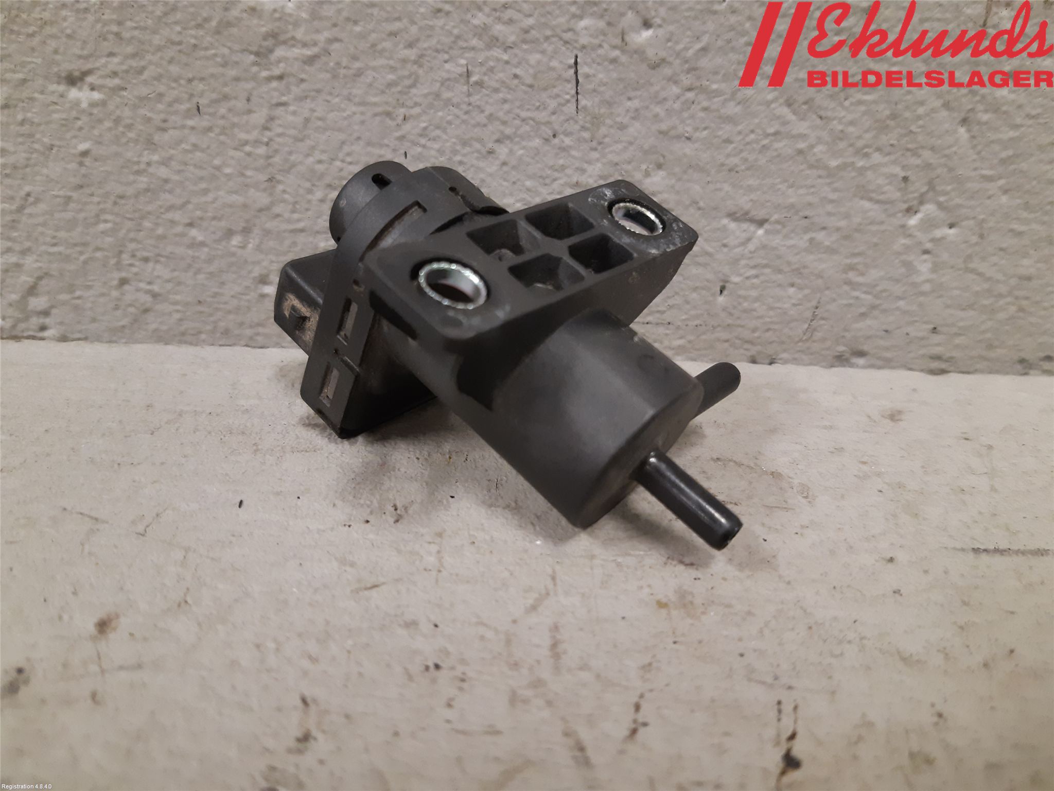 Dacia DUSTER 10-17 Vakuumventil