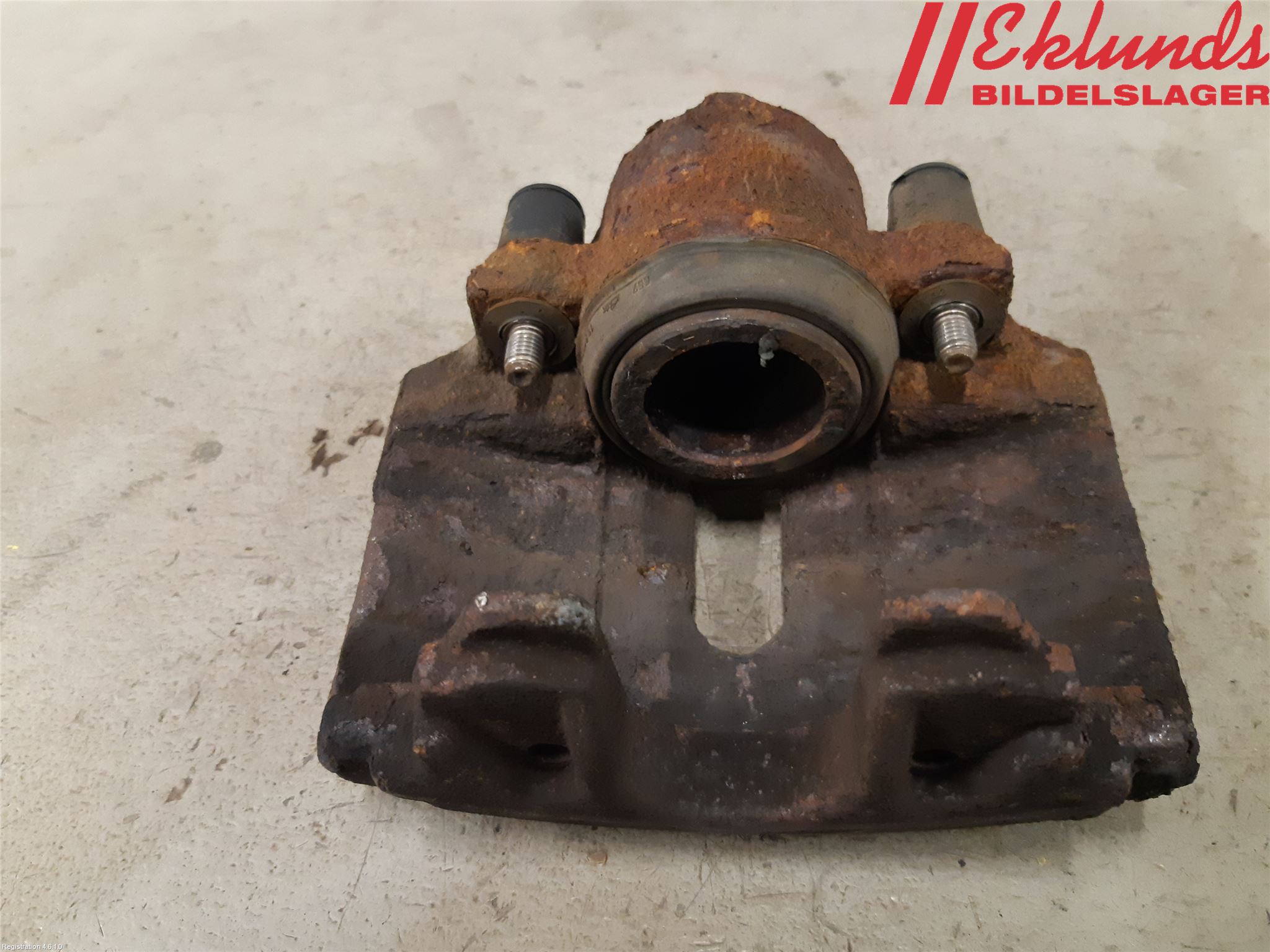 Volkswagen VW PASSAT 11-14 Bromsok Fram Vänster