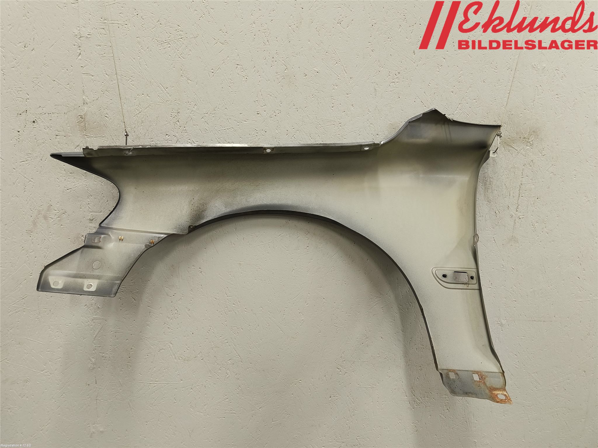 Volvo V70 05-08 Skärm Fram Höger