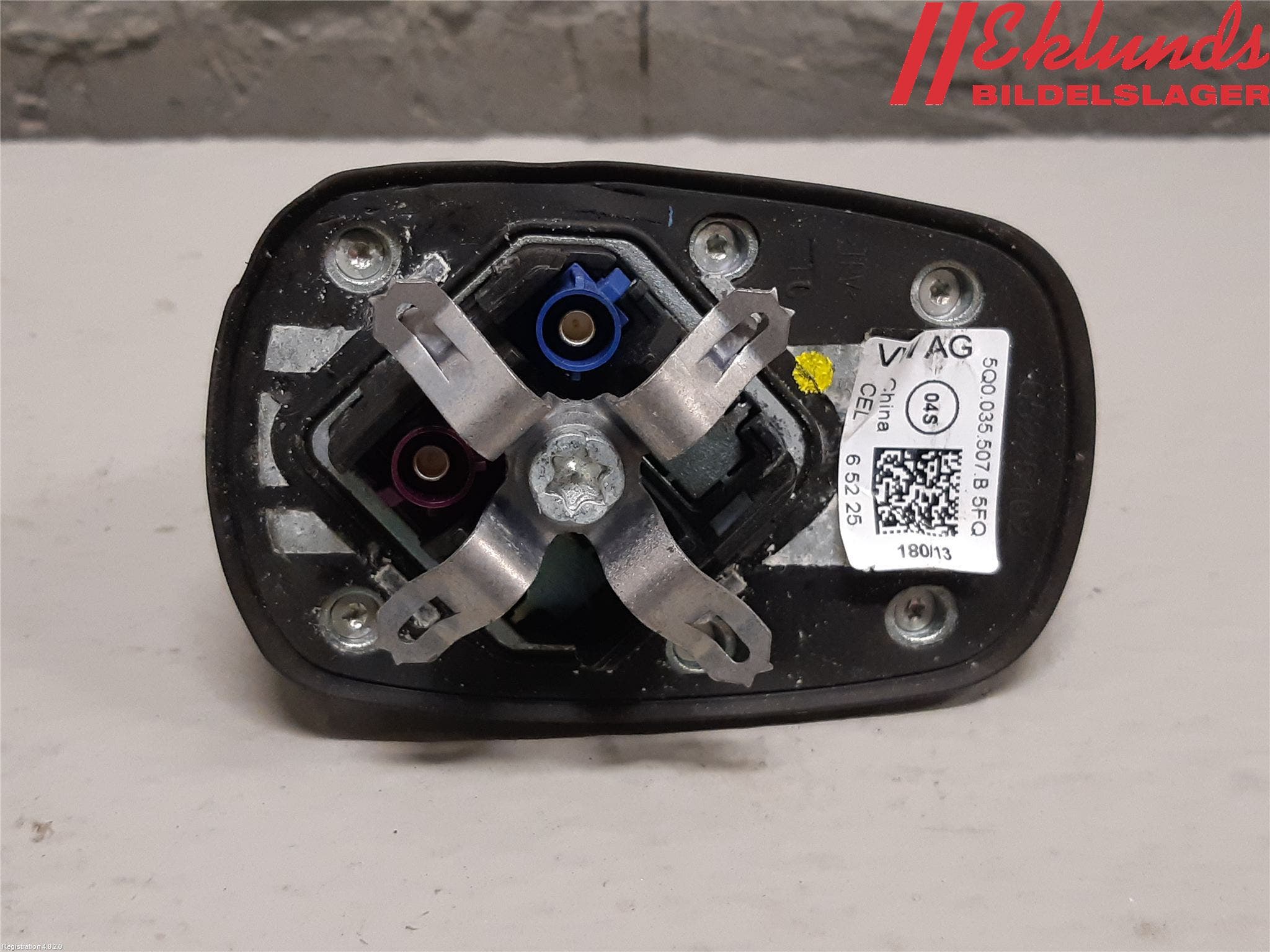 Volkswagen VW GOLF / E-GOLF VII 13-20 Antenn