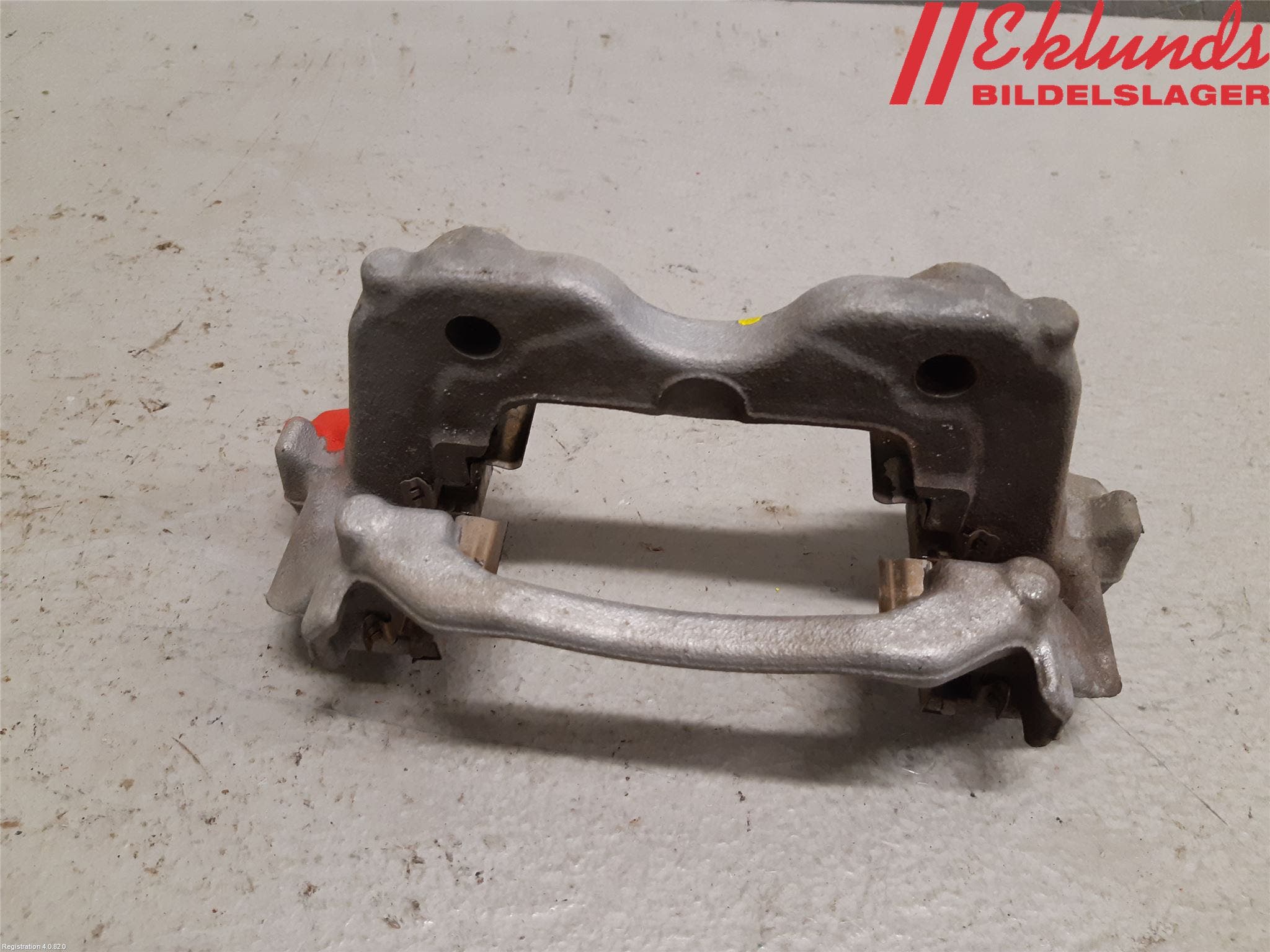 Toyota YARIS XP21 20- Bromsokshållare