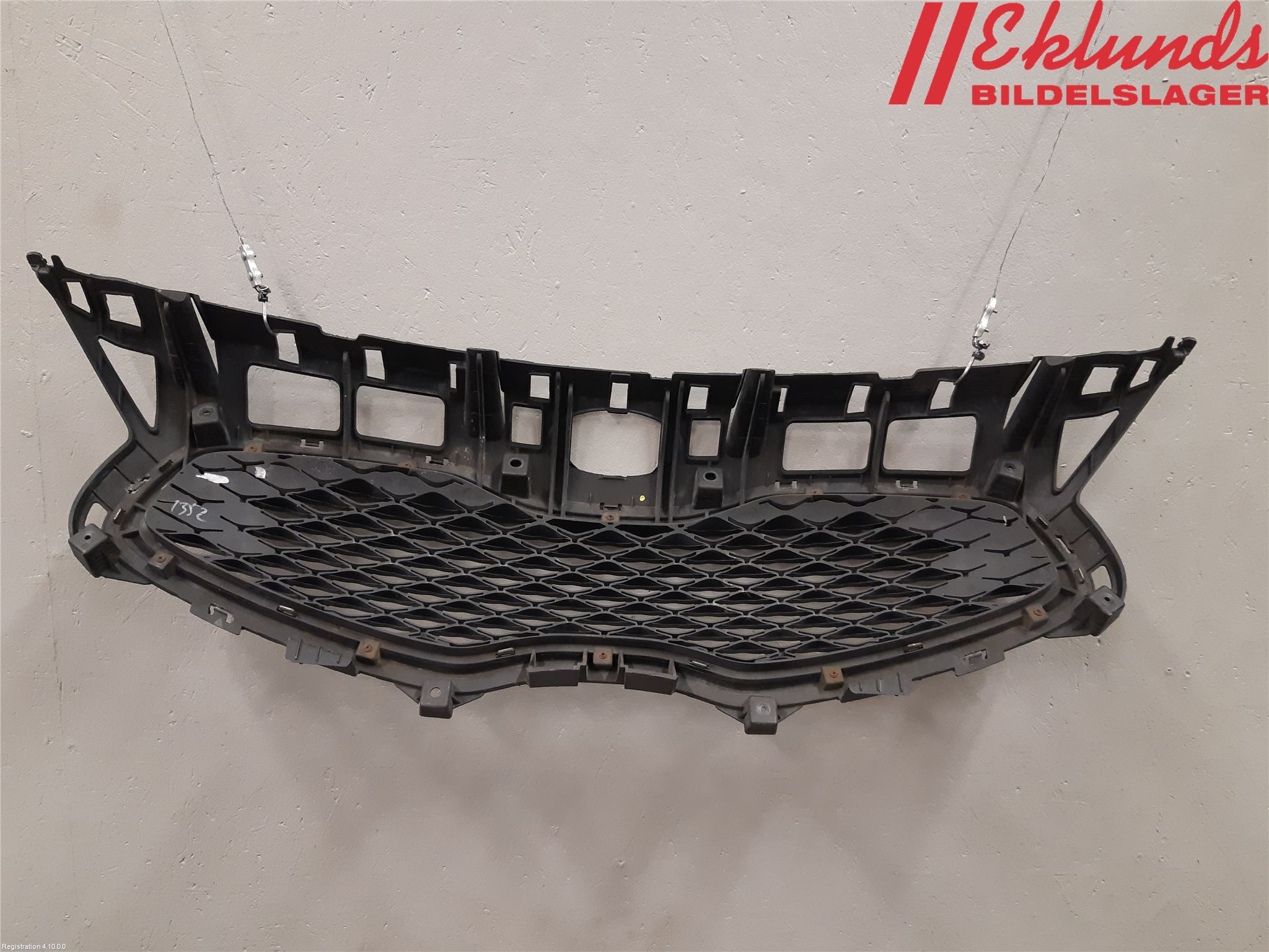 Kia CARENS III 13-19 Grill Komp