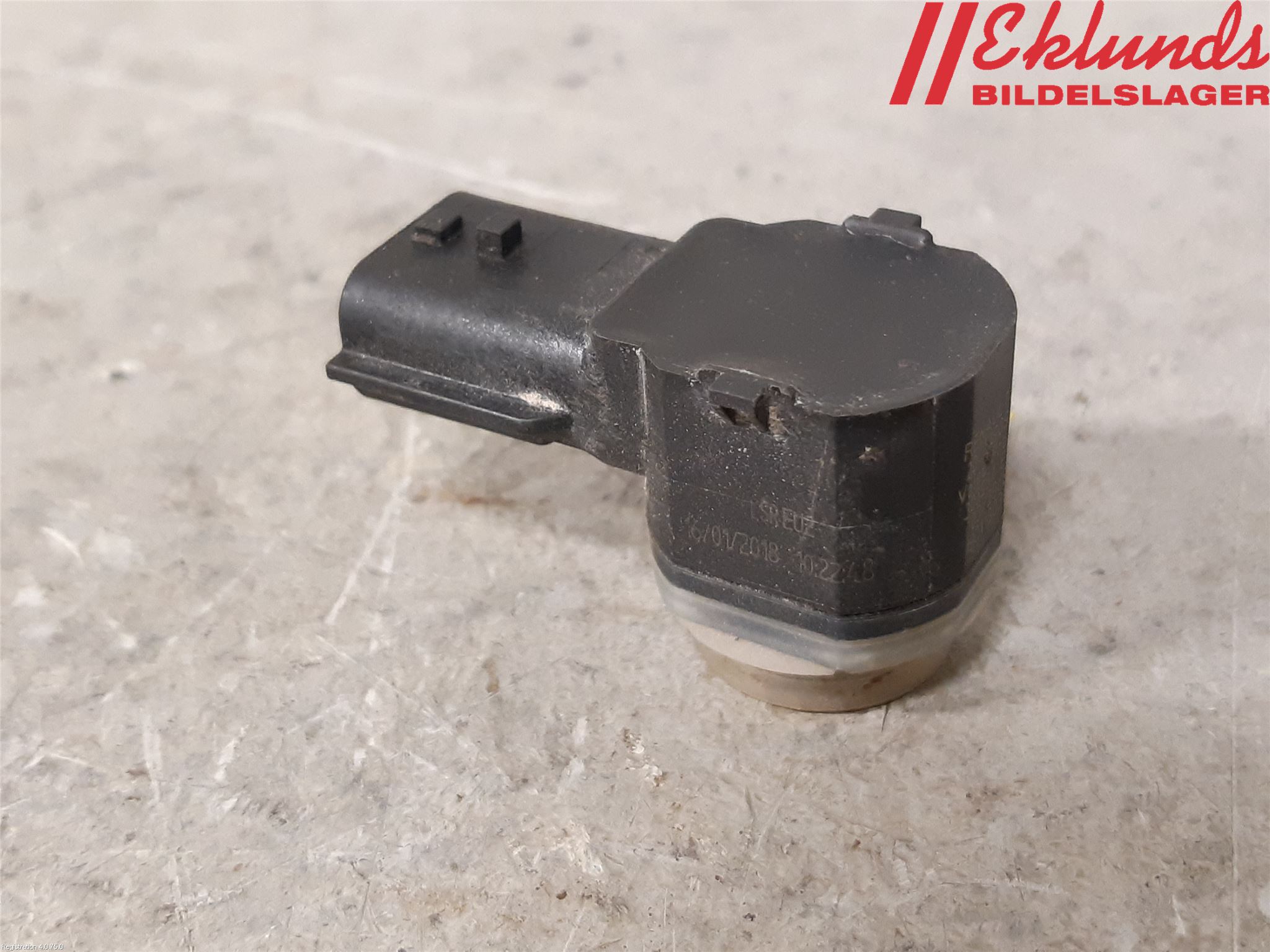 Renault TRAFIC/E-TECH 15- Parkeringshjälp Backsensor