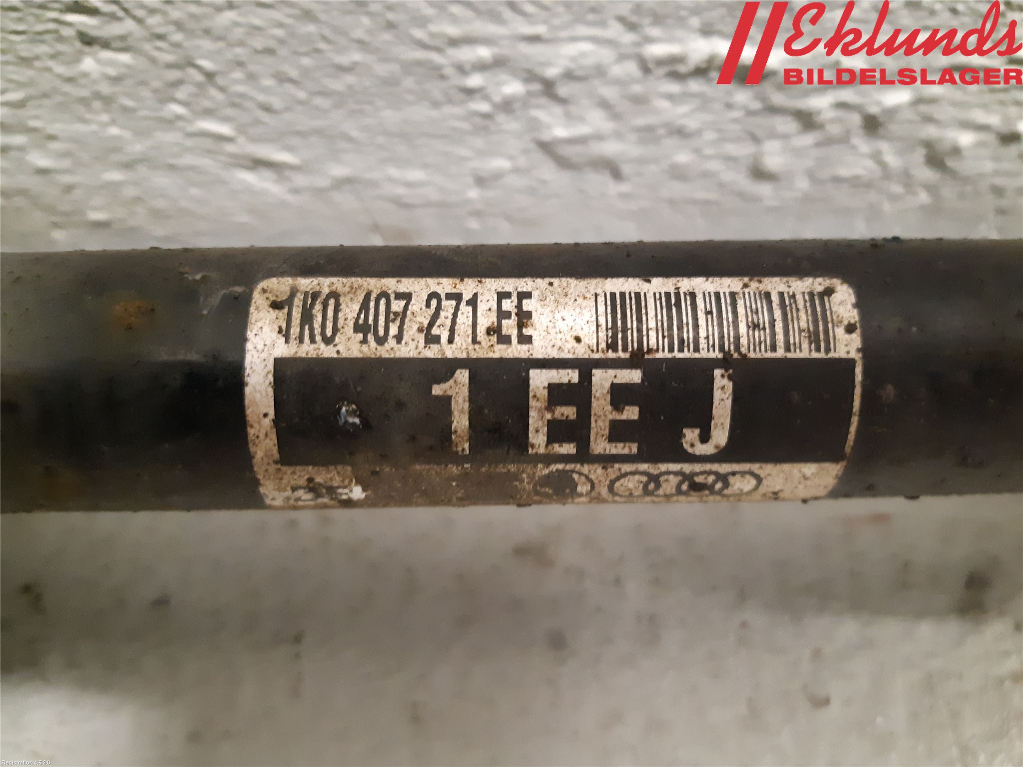 Volkswagen VW PASSAT 11-14 Drivaxel Fram Vänster