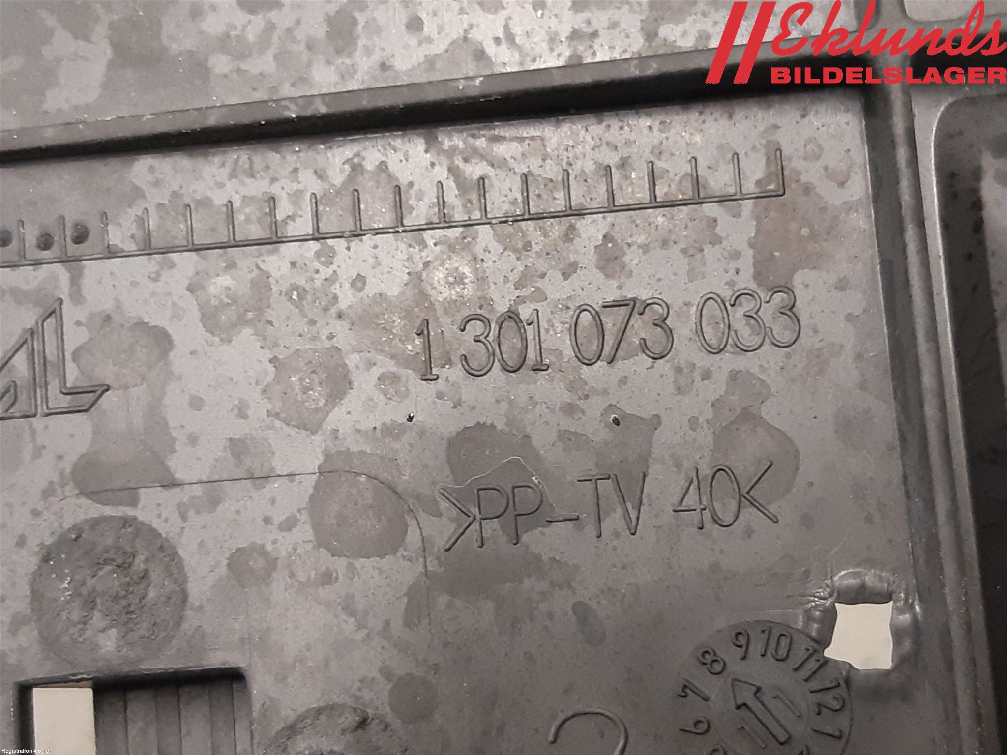 Audi A4/S4 08-11 Strålkast Fästsarg