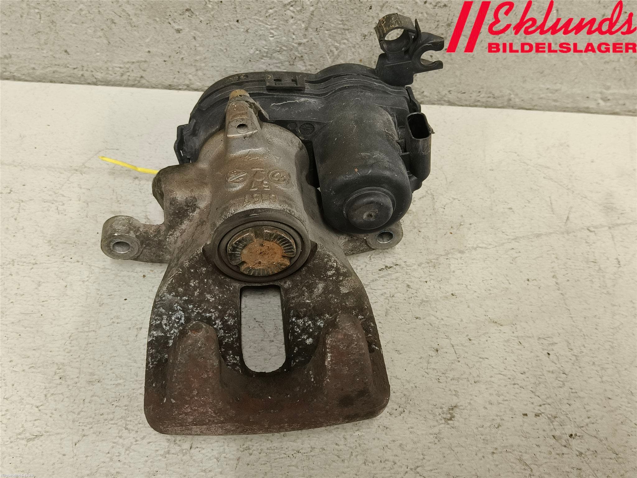 Mercedes-Benz MB A-KLASS (W176) 13-18 Bromsok Bak Vänster