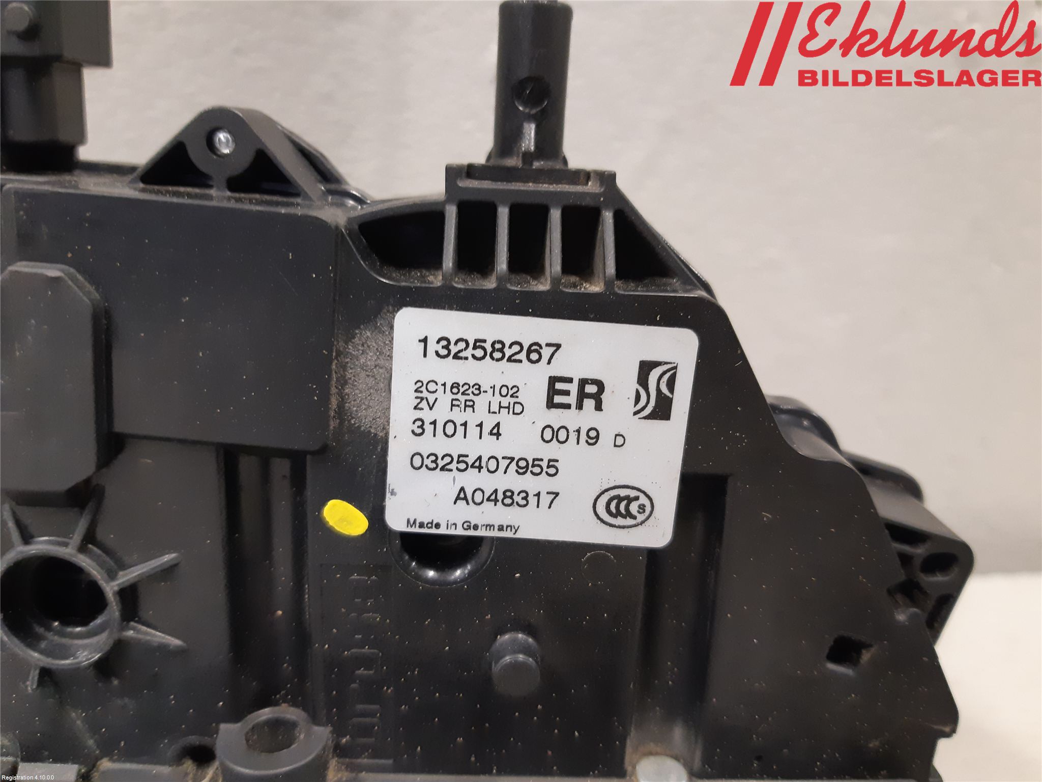 Opel CORSA D 07-14 Låskista-Dörrlås