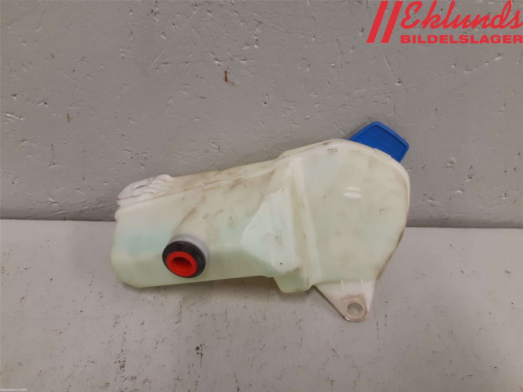 Audi A4/S4 05-07 Spolartank Vindruta-Strål