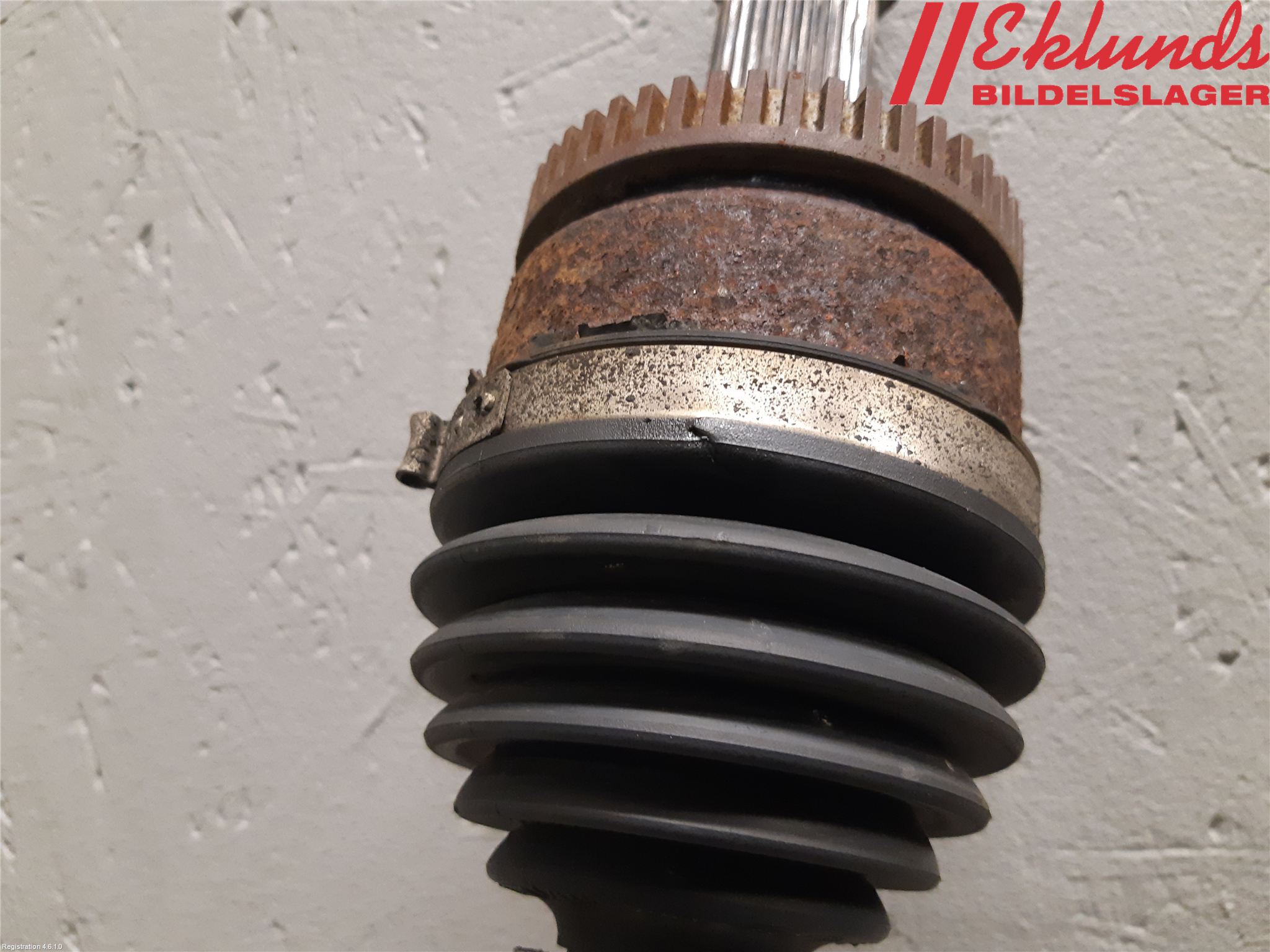 Kia SPORTAGE (QL) 16-21 Drivaxel Fram Vänster