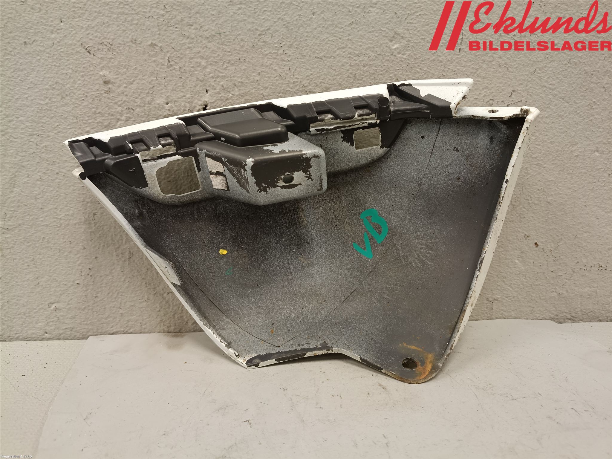 Renault CLIO IV 16-19 Stötfångardel Bak Vä