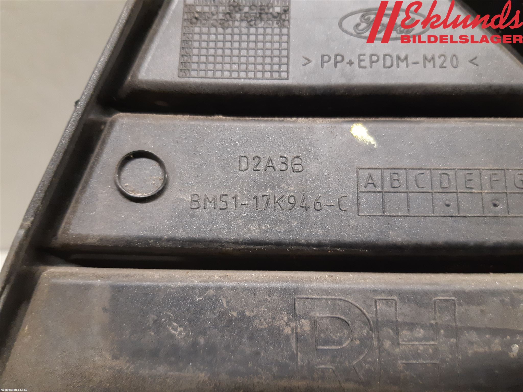 Ford FOCUS 11-14 Stöt Utfyllnad-List-Grill