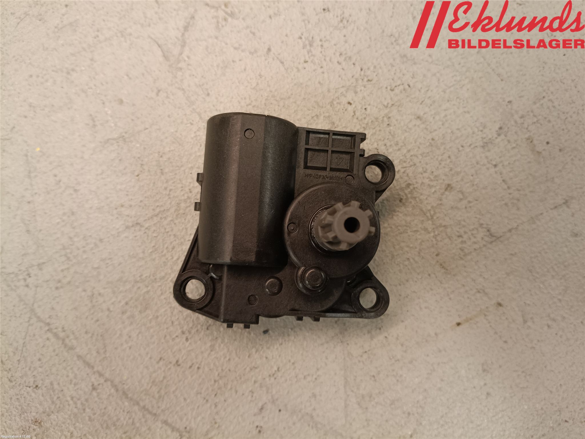 Tesla MODEL 3 17- Värme Reglermotor