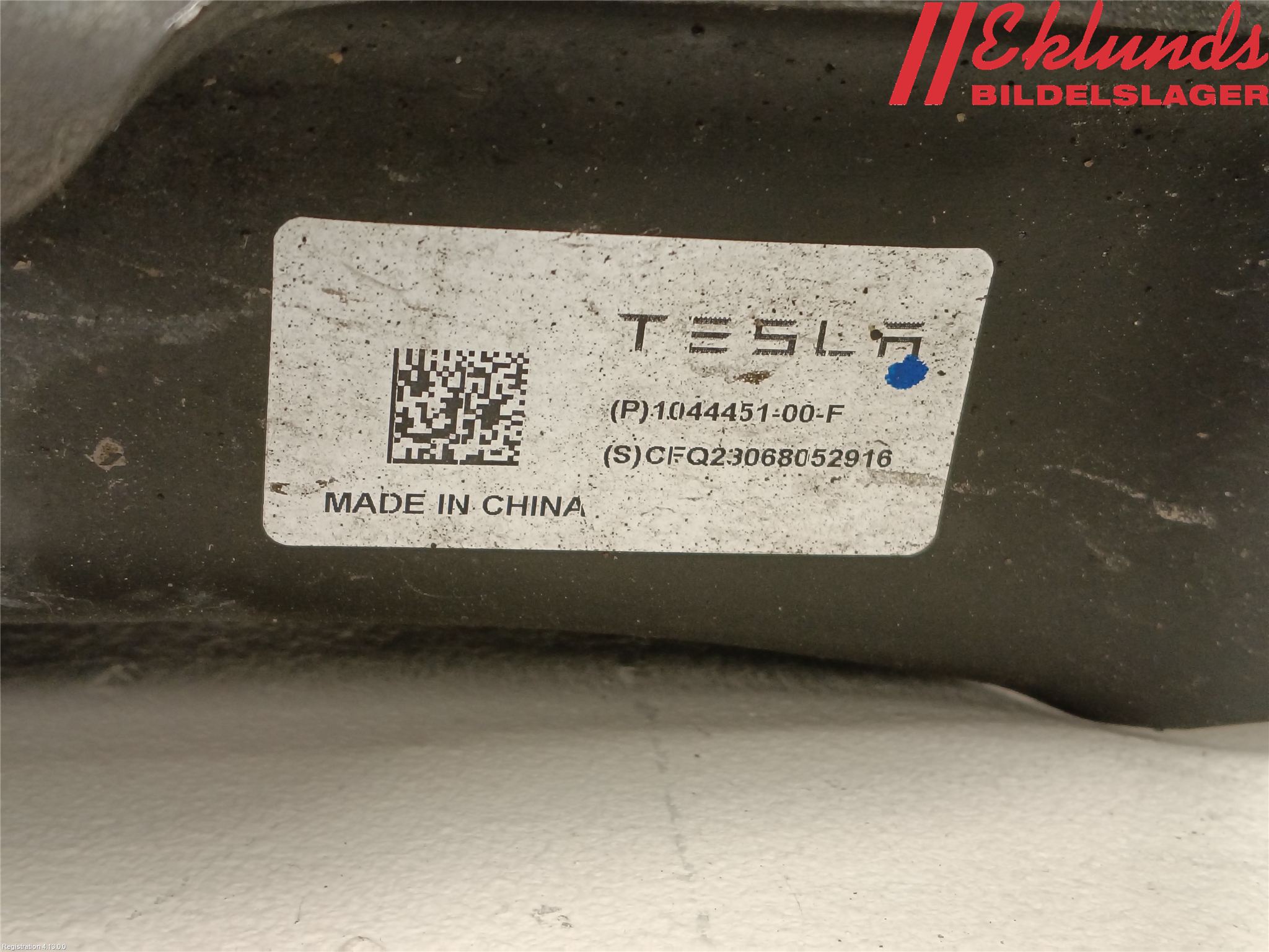 Tesla MODEL 3 17- Bärarm Bak Höger