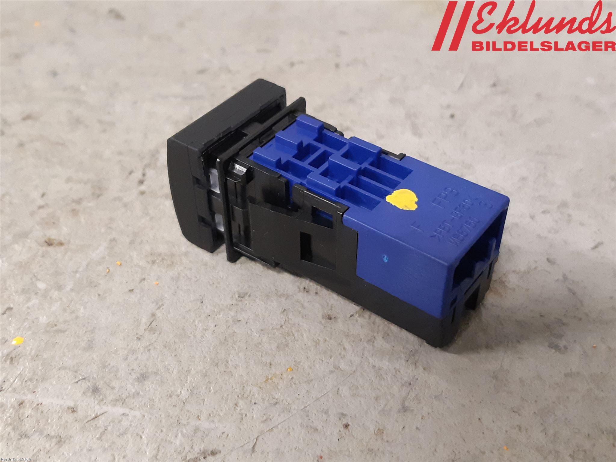 Toyota COROLLA 19- Strömställare Övrigt