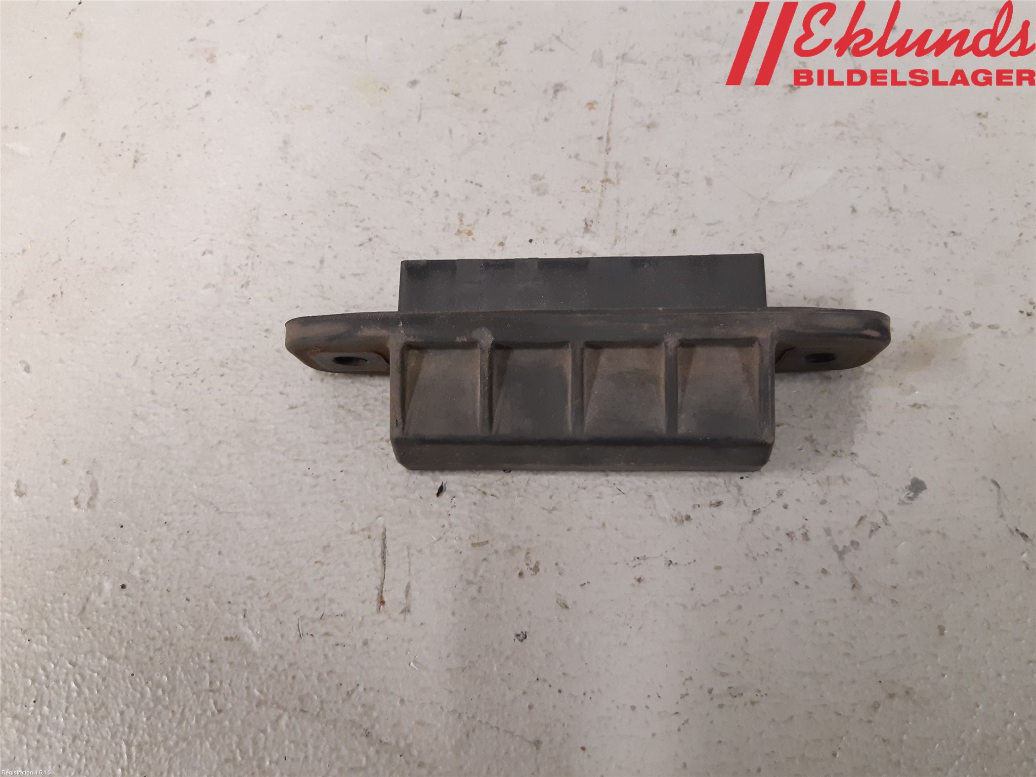 Toyota YARIS XP130 12-14 Bakluckehandtag