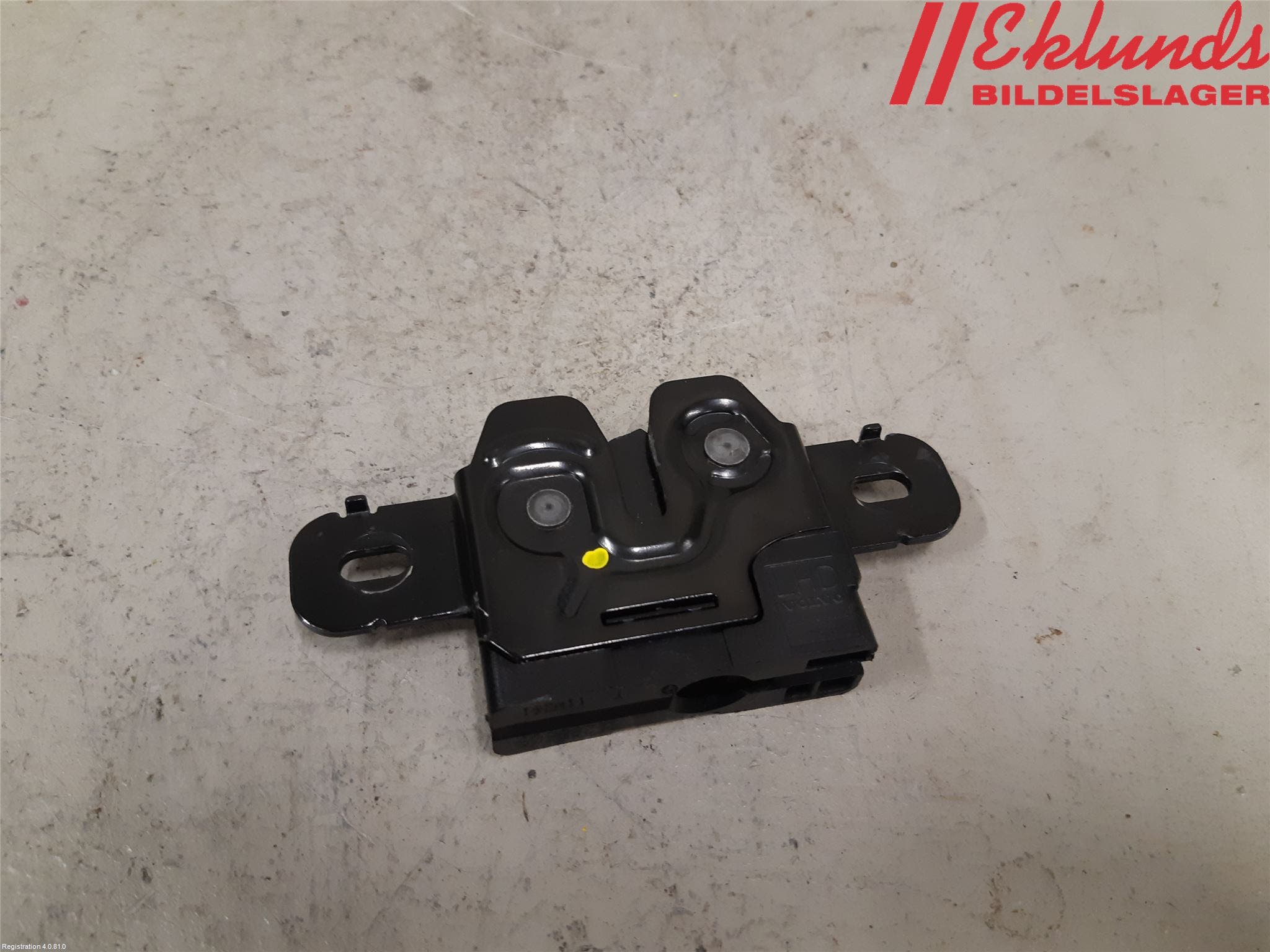 Volvo V70 08-13 Huvlås