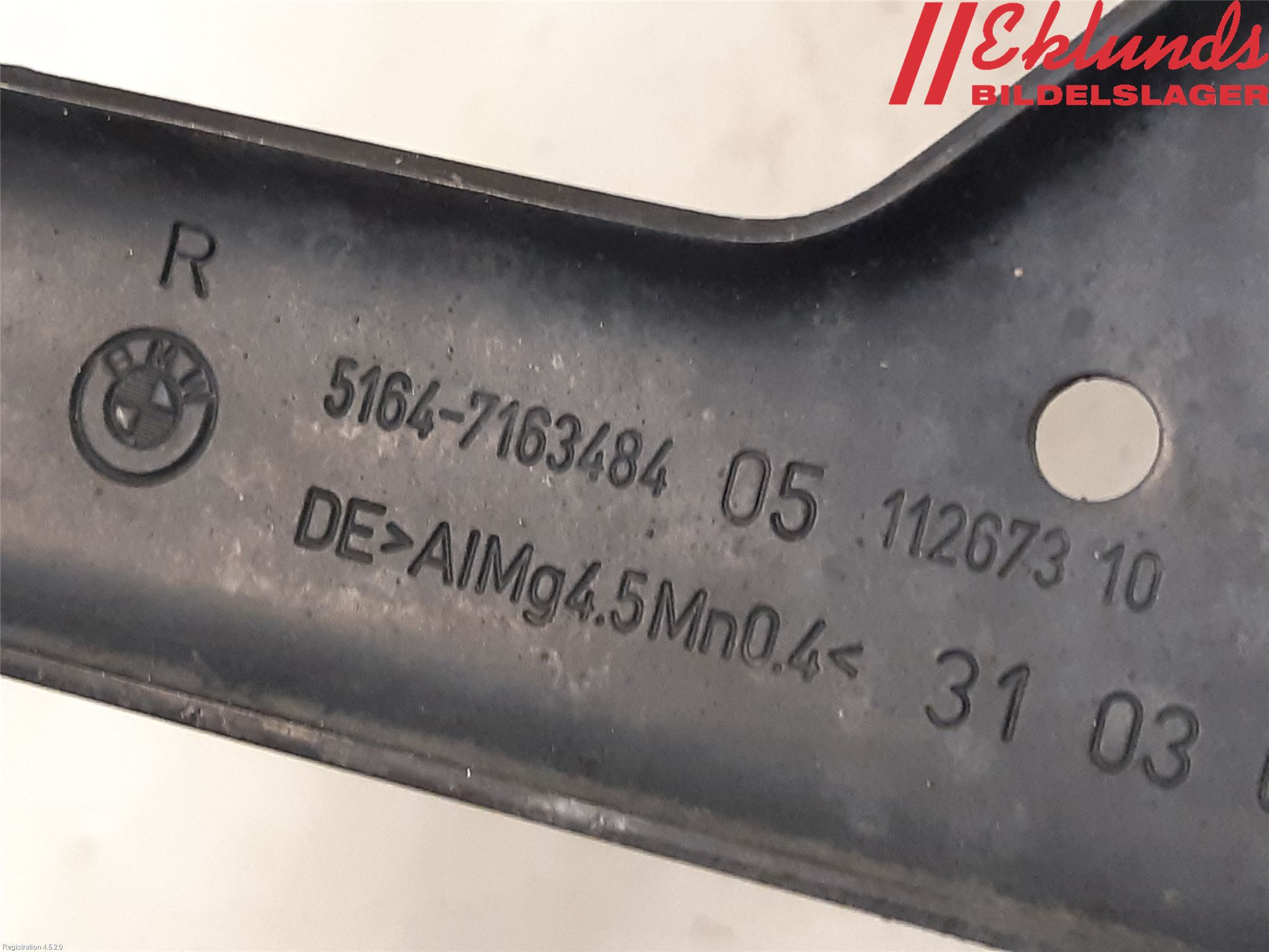 BMW 5 E60/61 Sed/Tou 02-10 Frontplåt