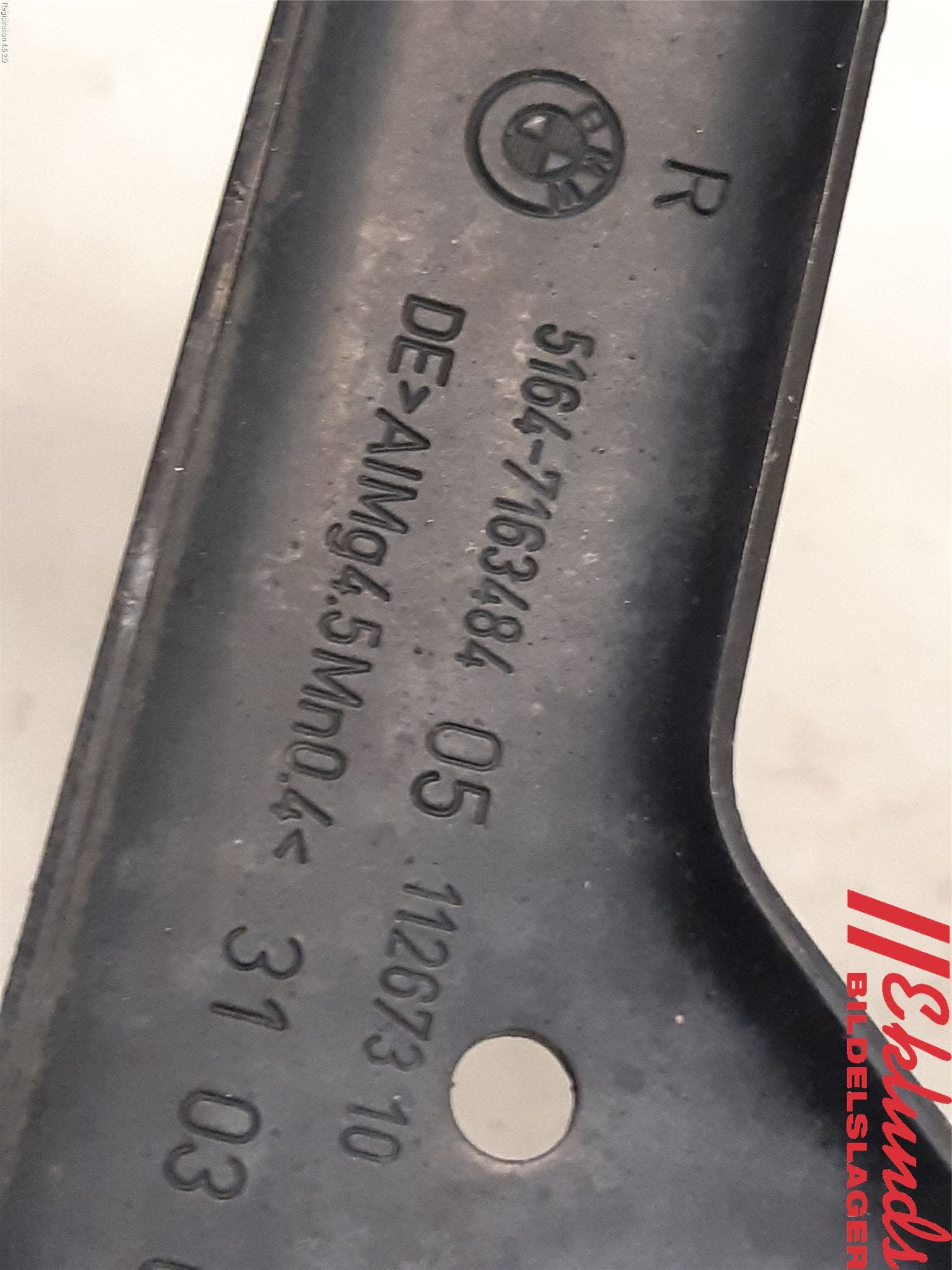 BMW 5 E60/61 Sed/Tou 02-10 Frontplåt