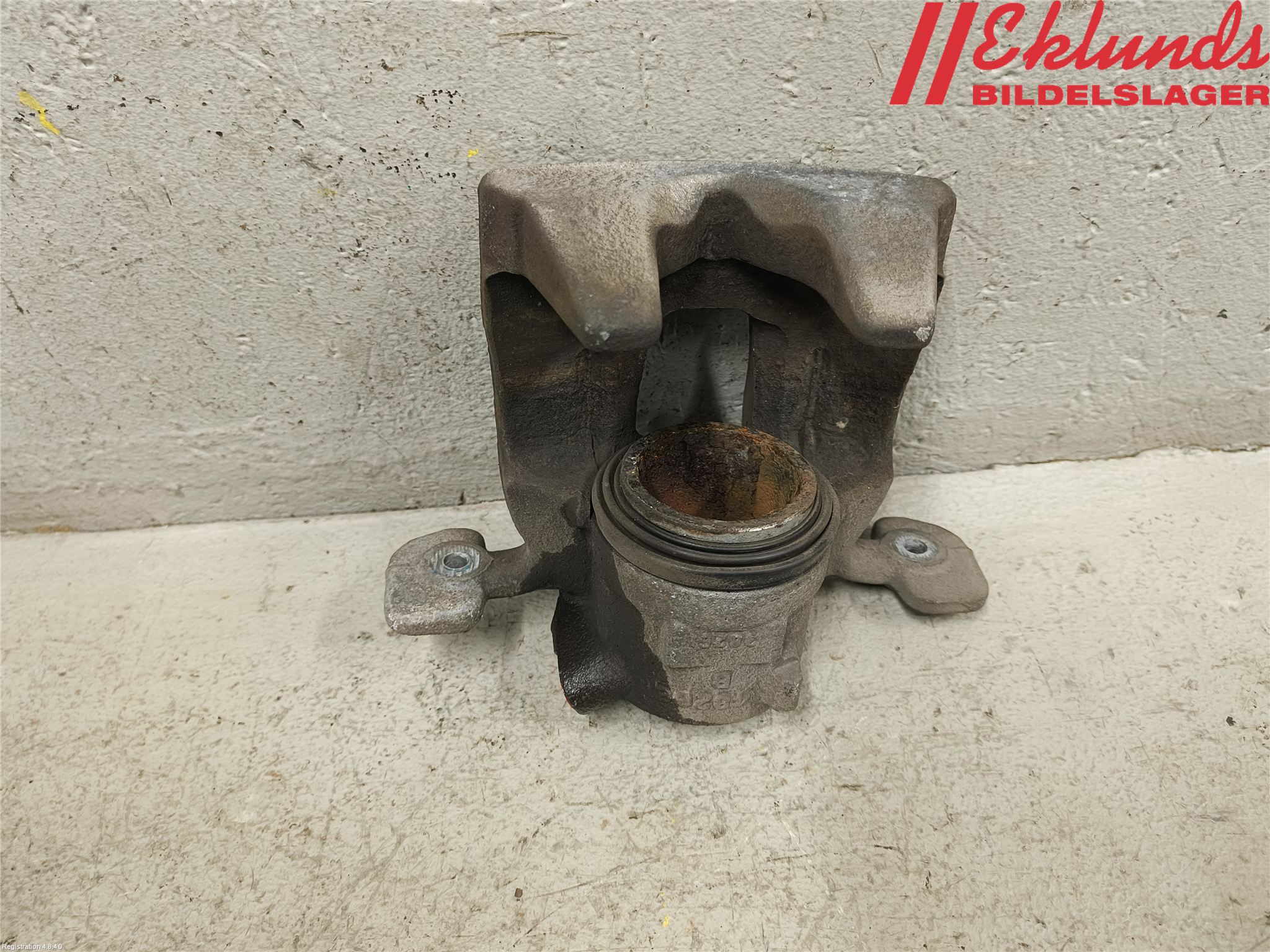 BMW X1 F48 15-22 Bromsok Fram Höger