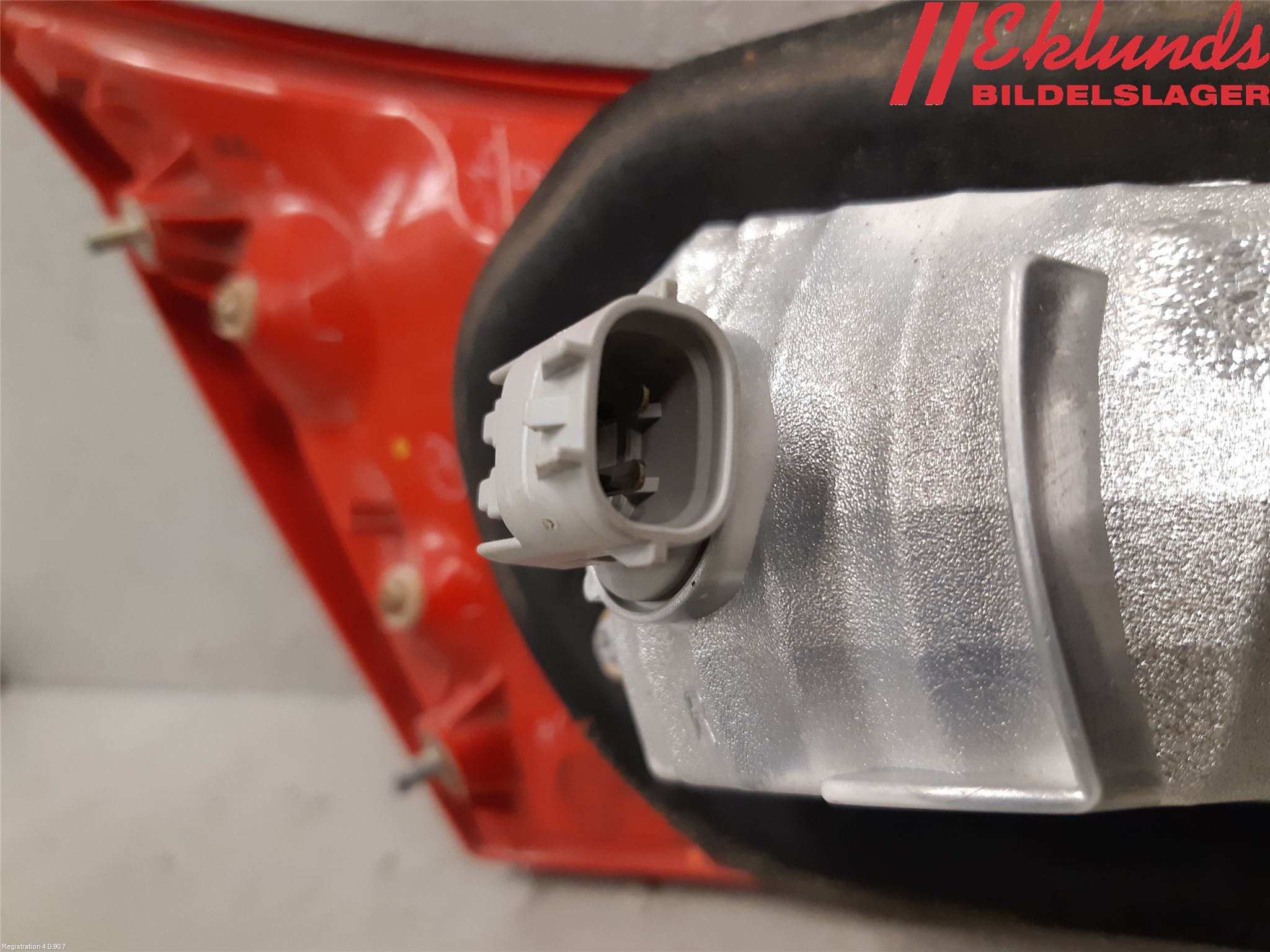 Toyota AURIS 13-19 Bakljus Lucka Hö