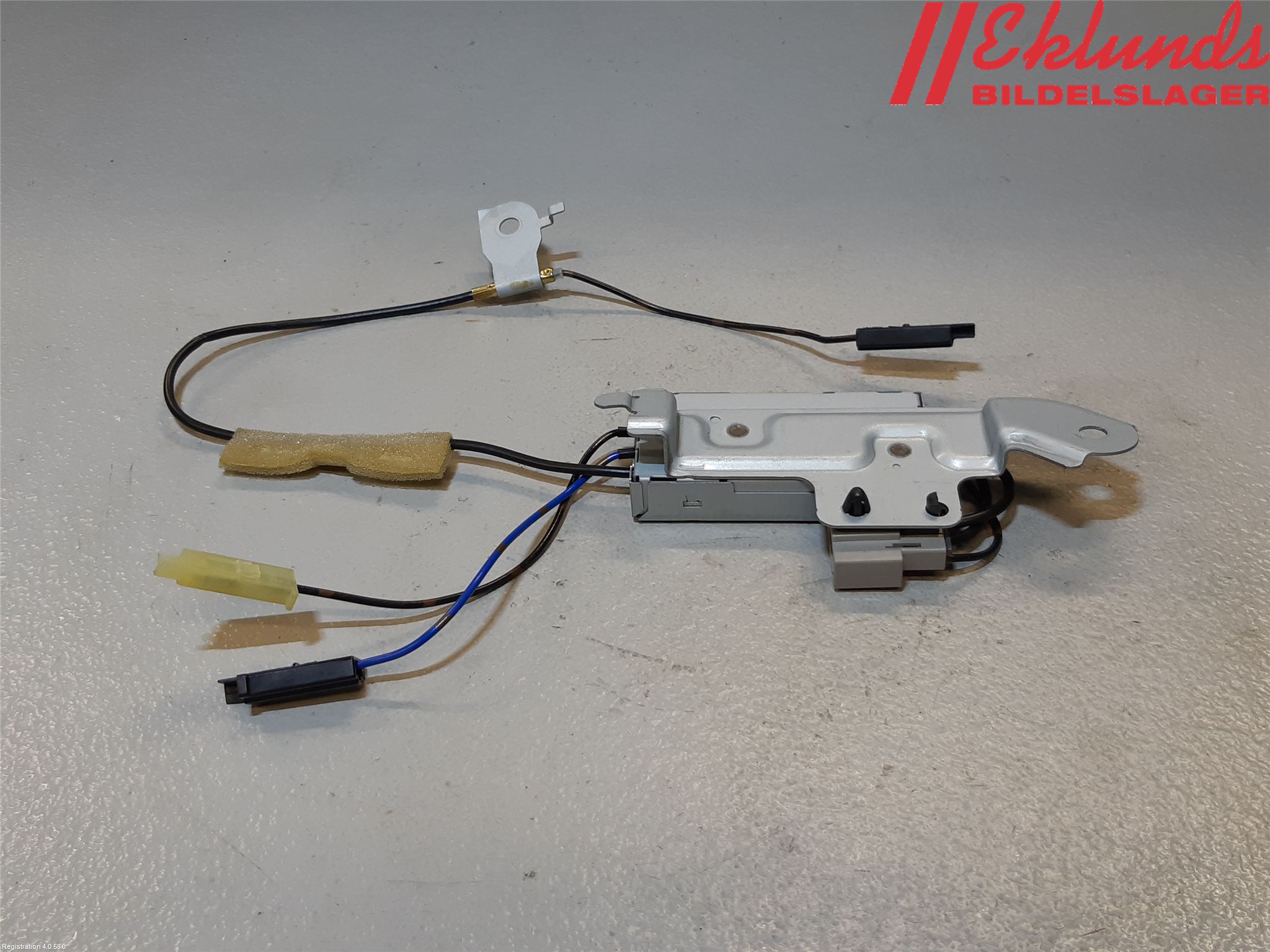 Subaru OUTBACK 10-15 Antennförstärkare