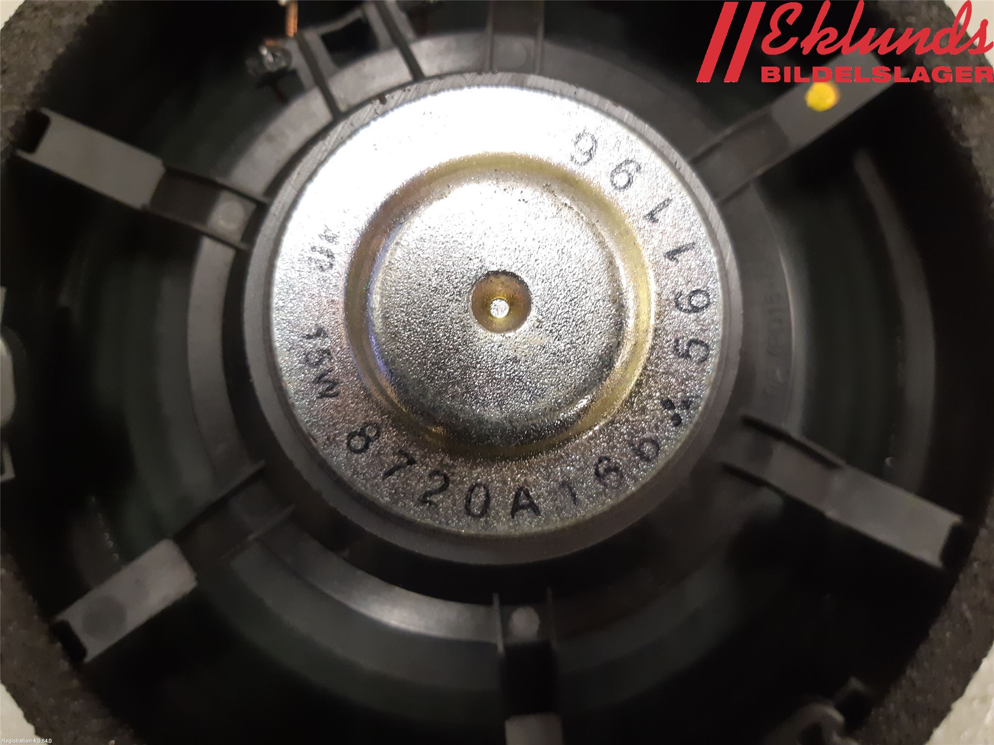 Mitsubishi OUTLANDER 13-21 Högtalare