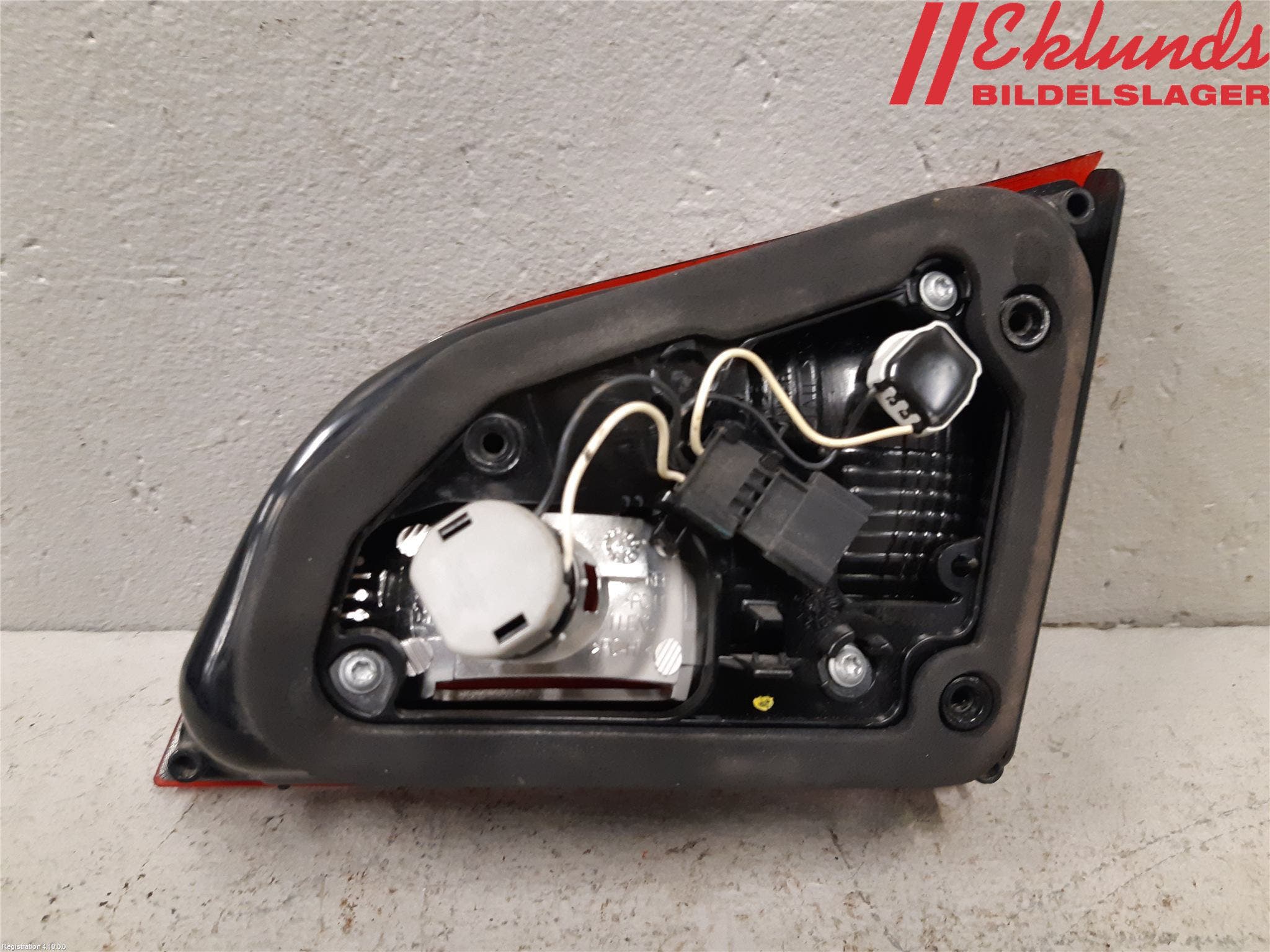 Opel ASTRA J 10-15 Bakljus Lucka Vä