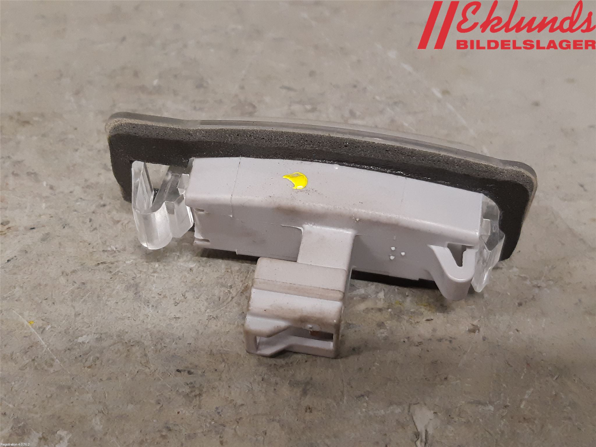 Mitsubishi OUTLANDER 13-21 Skylt Belysning